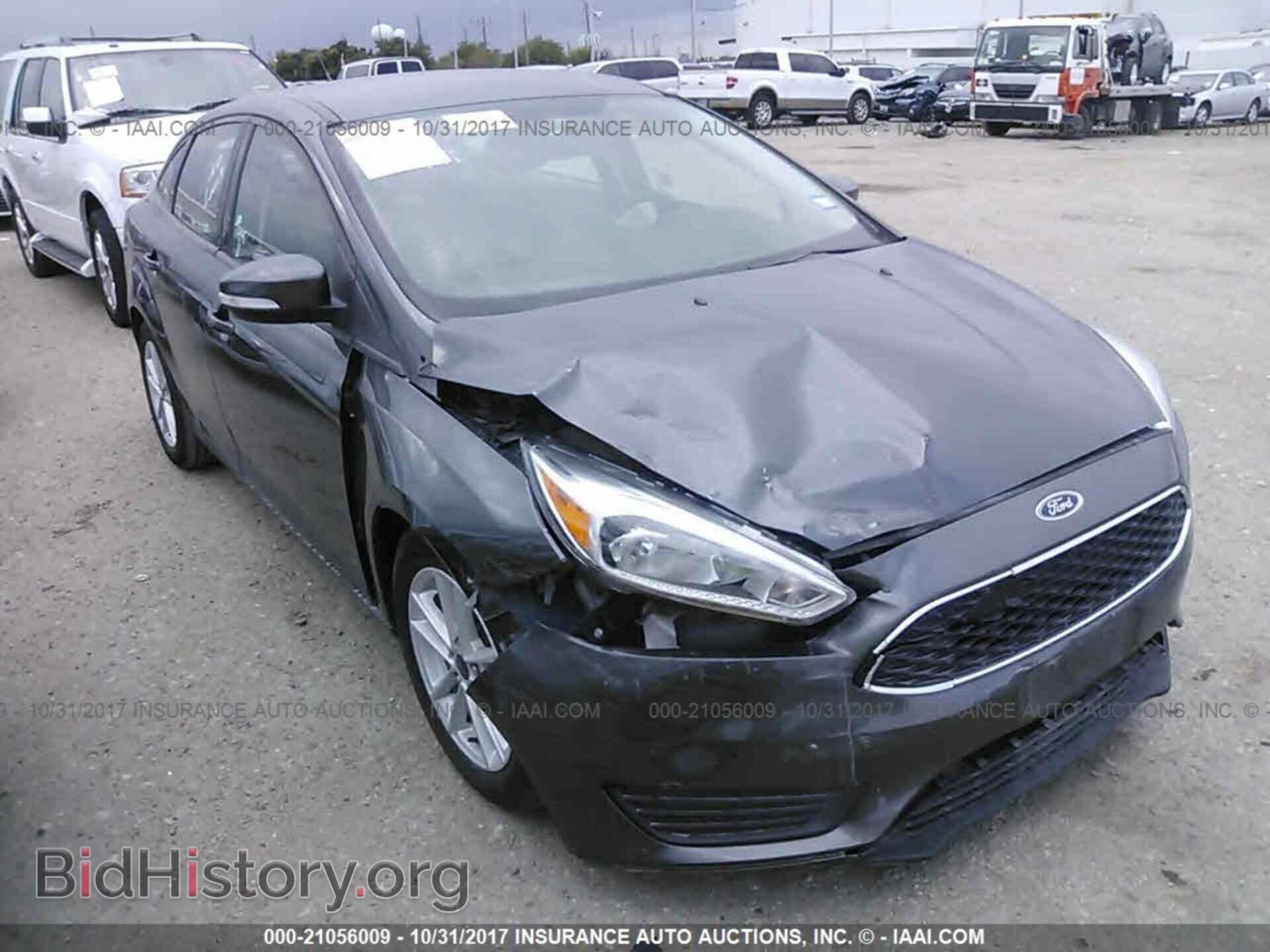 2017 Ford Focus - VIN: 1FADP3F29HL232491 - Photo 6