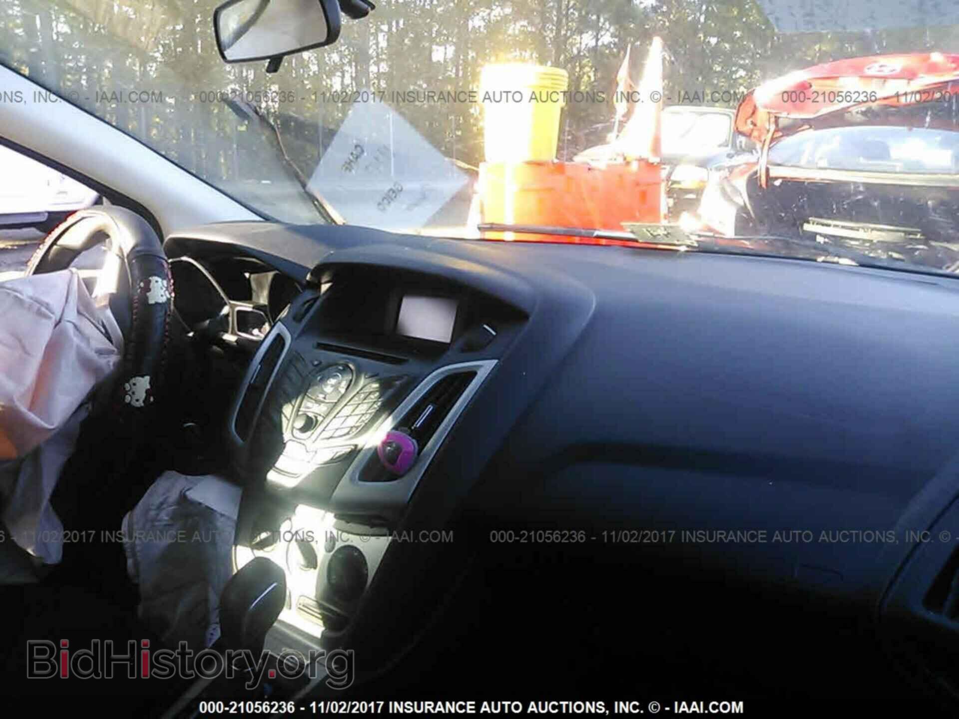 2014 Ford Focus - VIN: 1FADP3F29EL258150 - Photo 5