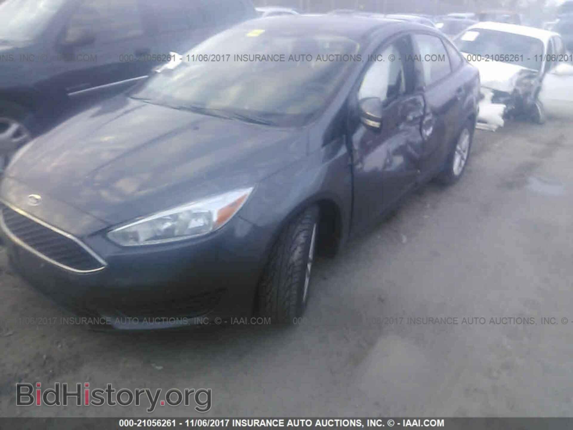 2015 Ford Focus - VIN: 1FADP3F27FL368986 - Photo 2