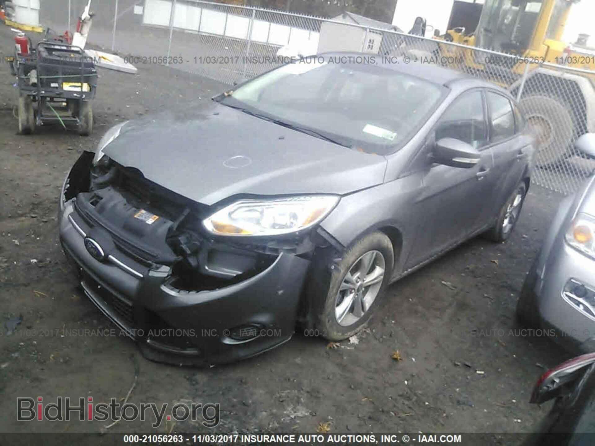 2014 Ford Focus - VIN: 1FADP3F29EL388672 - Фото 2