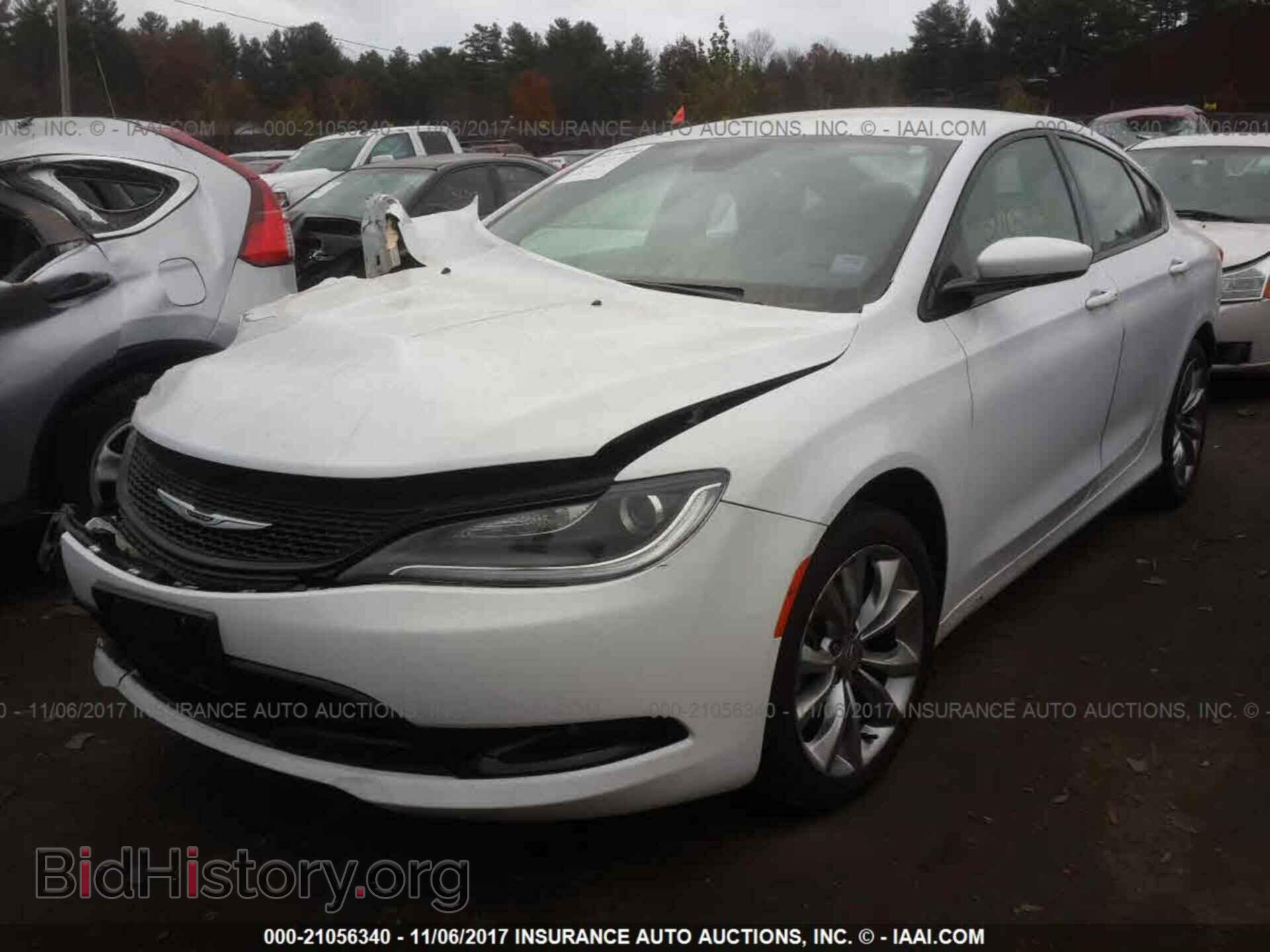 2015 Chrysler 200 - VIN: 1C3CCCBB6FN712436 - Photo 2