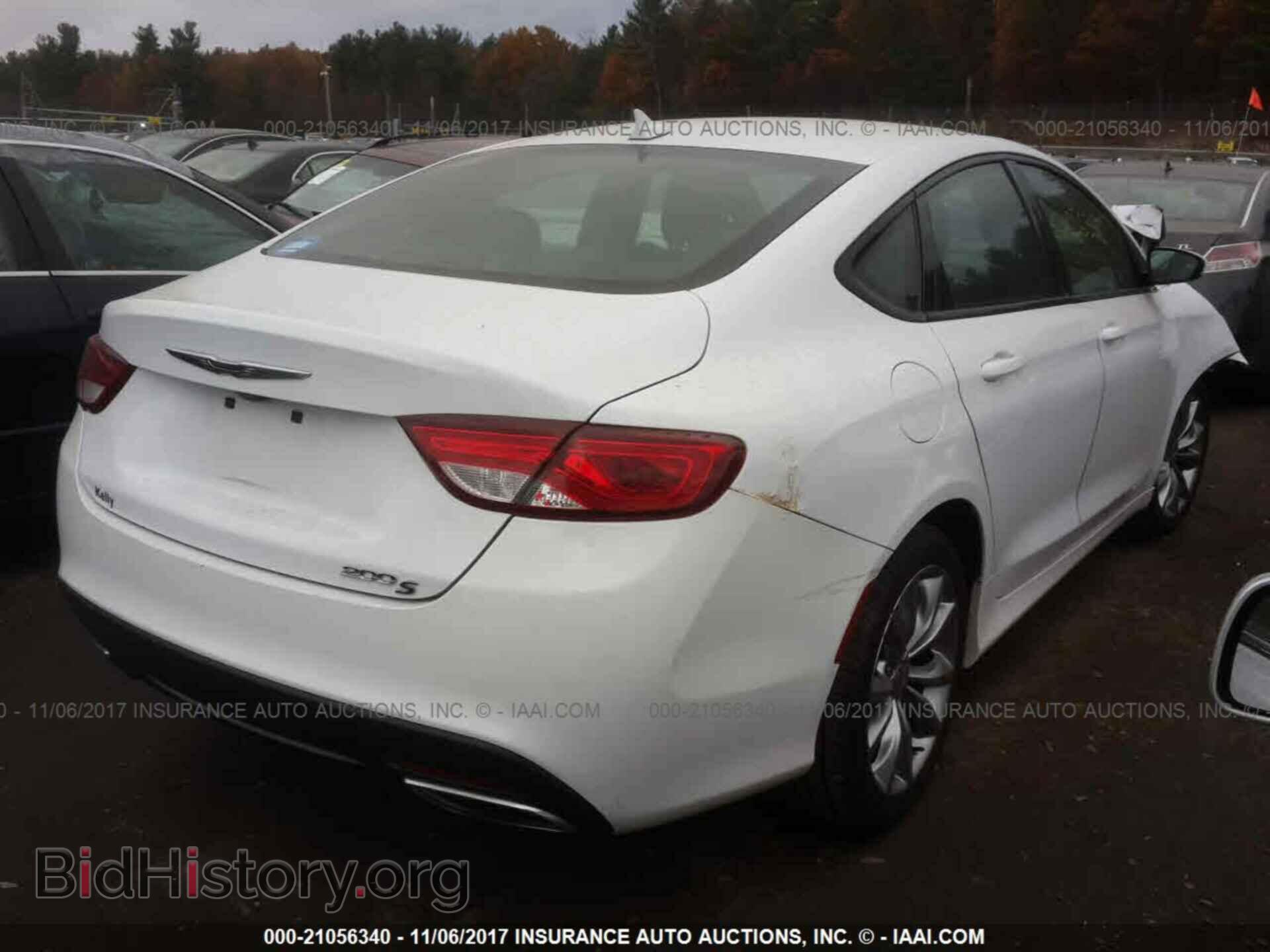 2015 Chrysler 200 - VIN: 1C3CCCBB6FN712436 - Photo 4