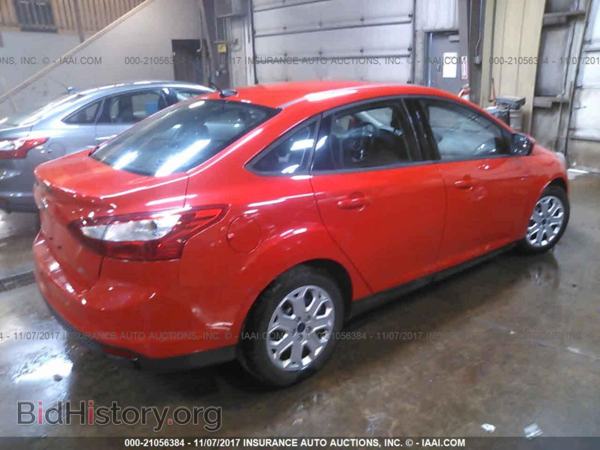 2012 Ford Focus - VIN: 1FAHP3F27CL464209 - Photo 4
