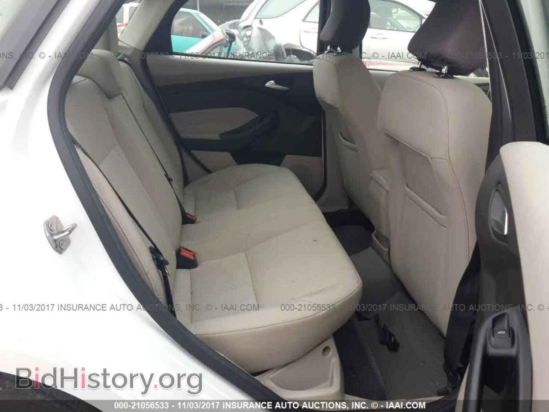 2016 Ford Focus - VIN: 1FADP3F24GL310058 - Photo 8