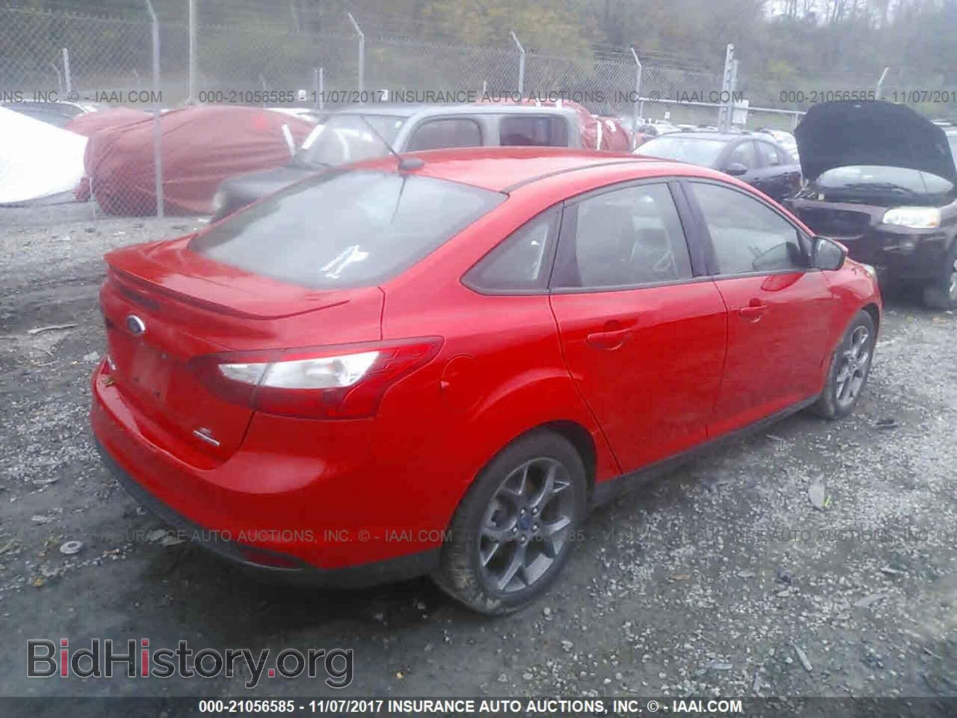 2014 Ford Focus - VIN: 1FADP3F27EL143126 - Photo 4