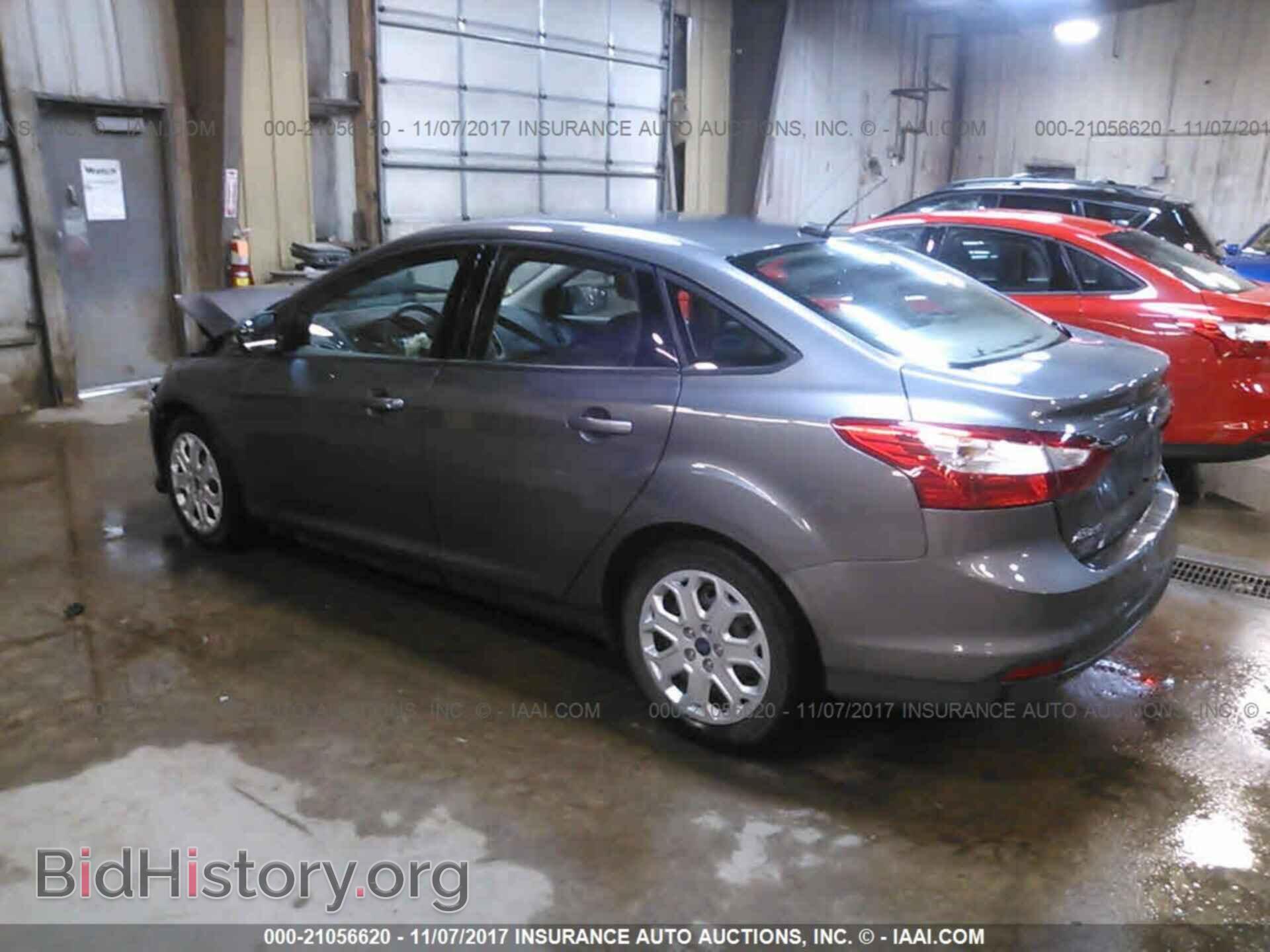 2012 Ford Focus - VIN: 1FAHP3F27CL386241 - Photo 3