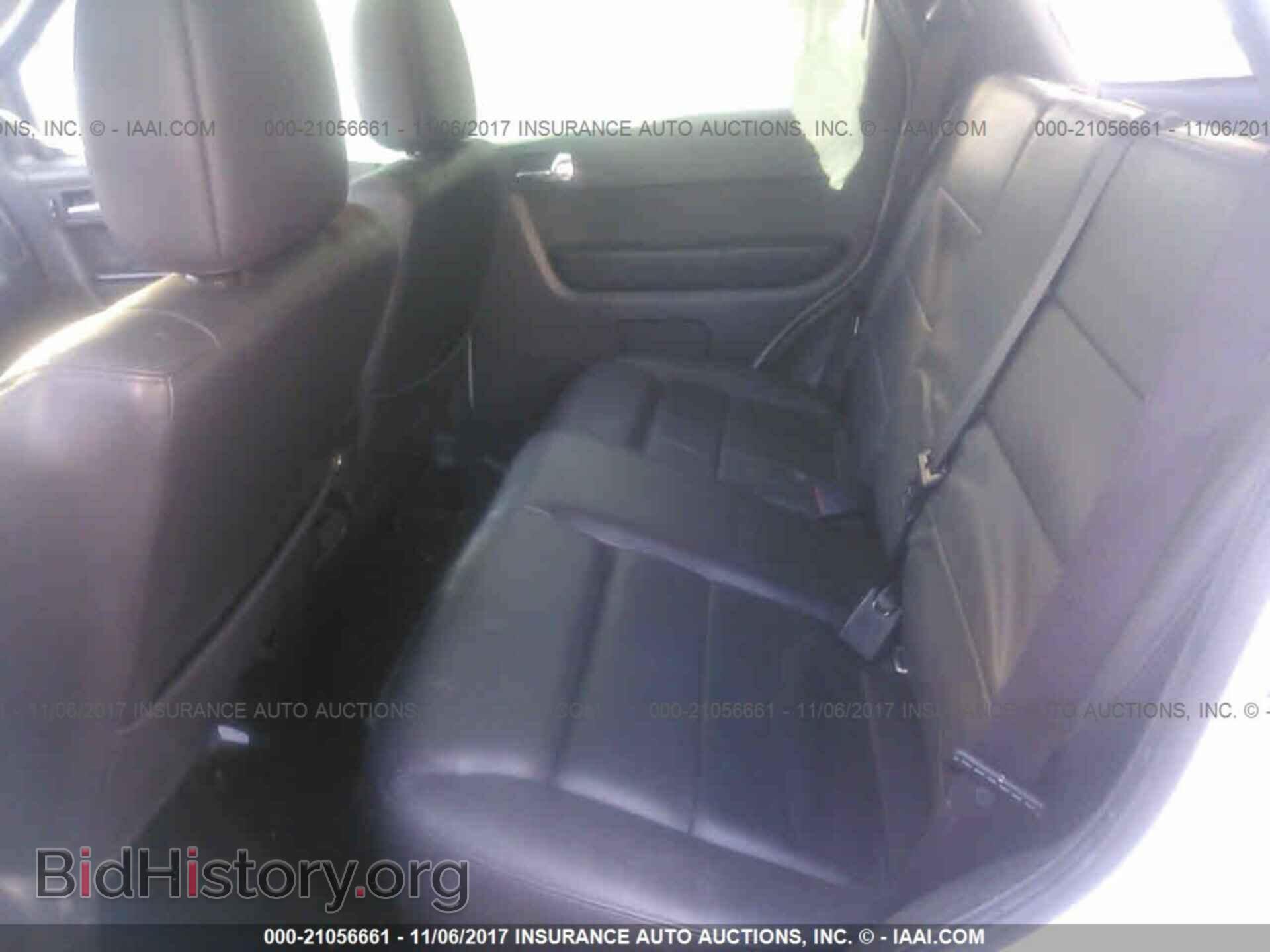 2011 Ford Escape - VIN: 1FMCU0E71BKB02613 - Photo 8