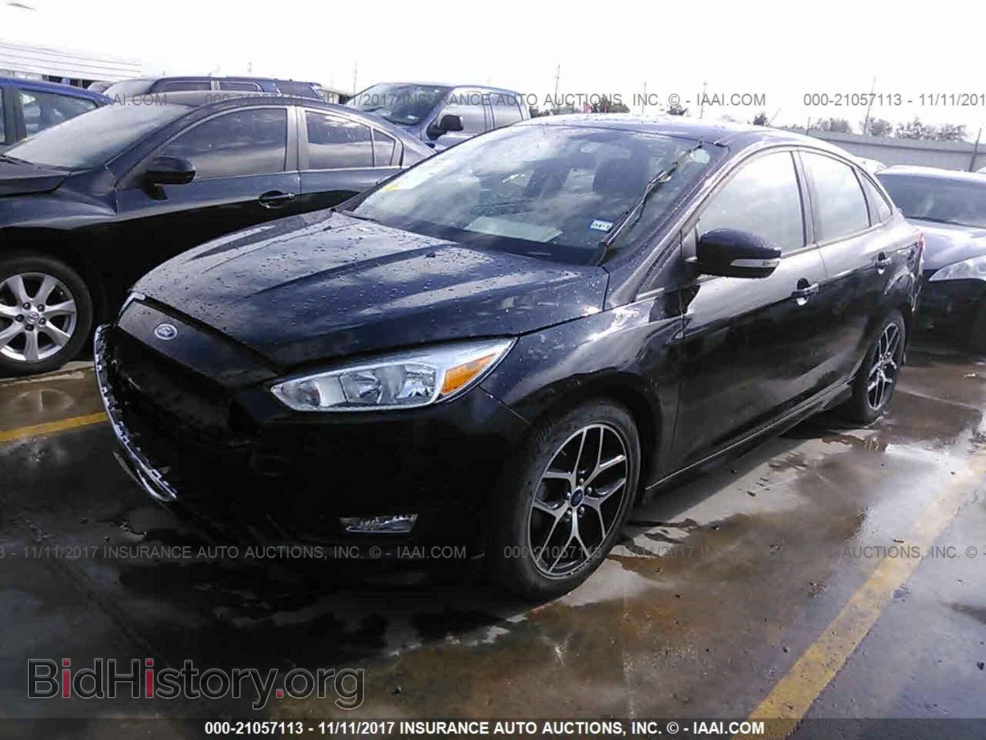 2015 Ford Focus - VIN: 1FADP3F27FL268953 - Photo 2