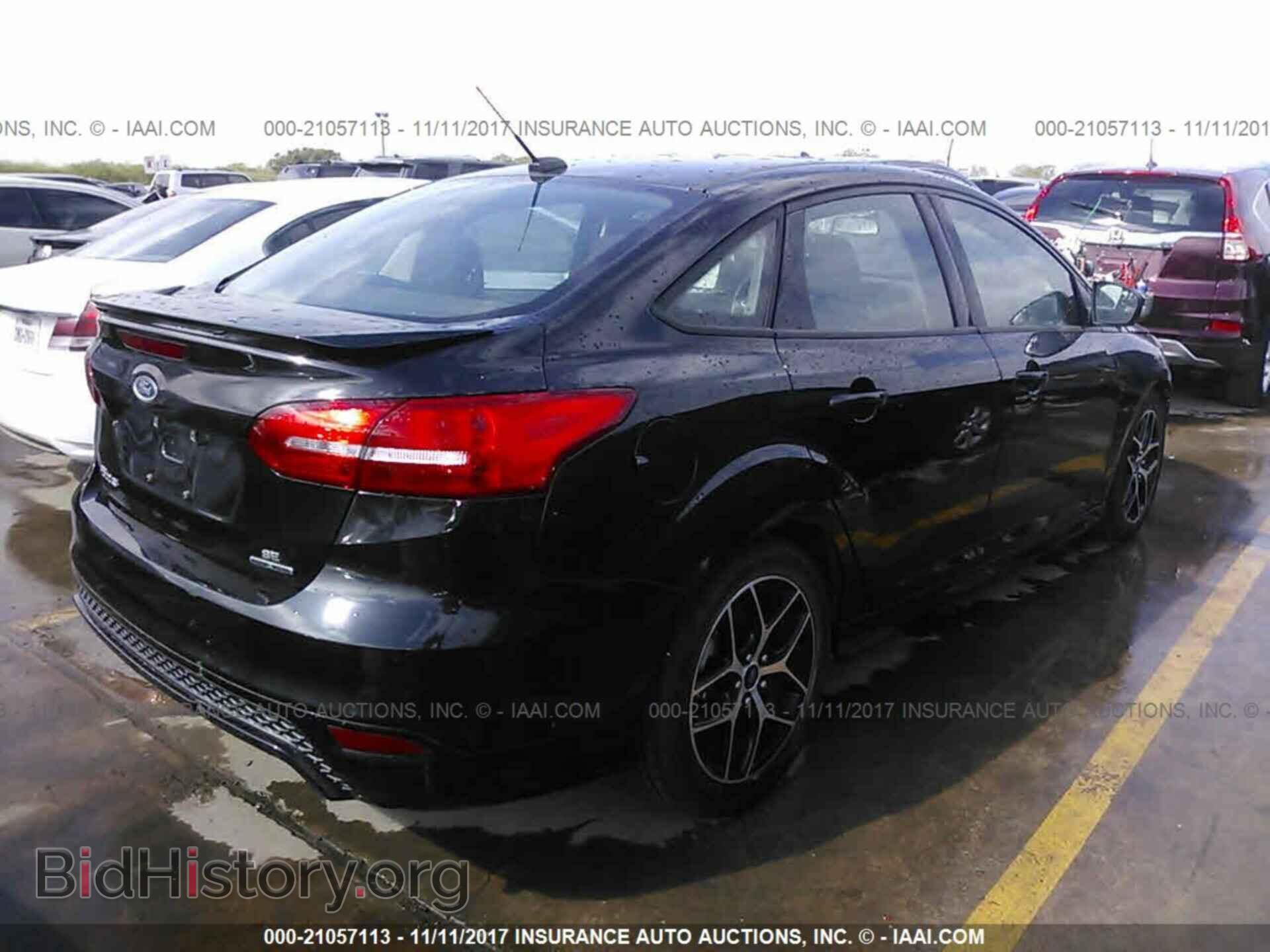 2015 Ford Focus - VIN: 1FADP3F27FL268953 - Photo 4