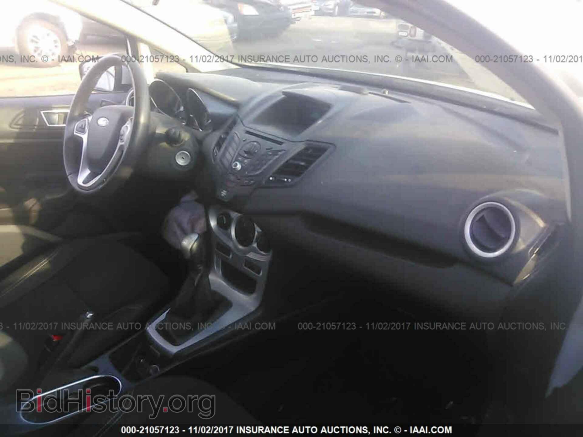 2014 Ford Fiesta - VIN: 3FADP4BE2EM228167 - Photo 5