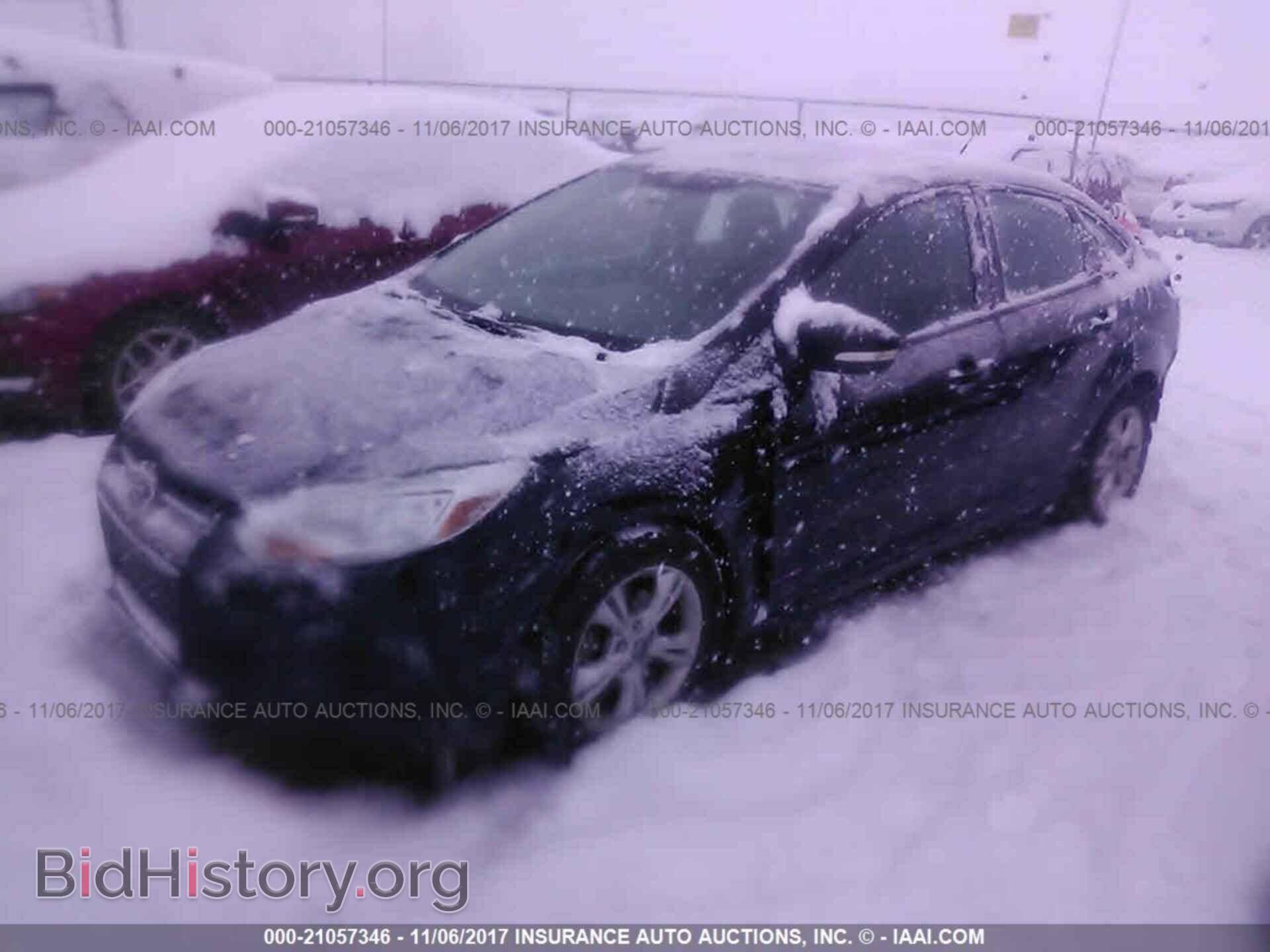 2013 Ford Focus - VIN: 1FADP3F24DL277297 - Photo 2
