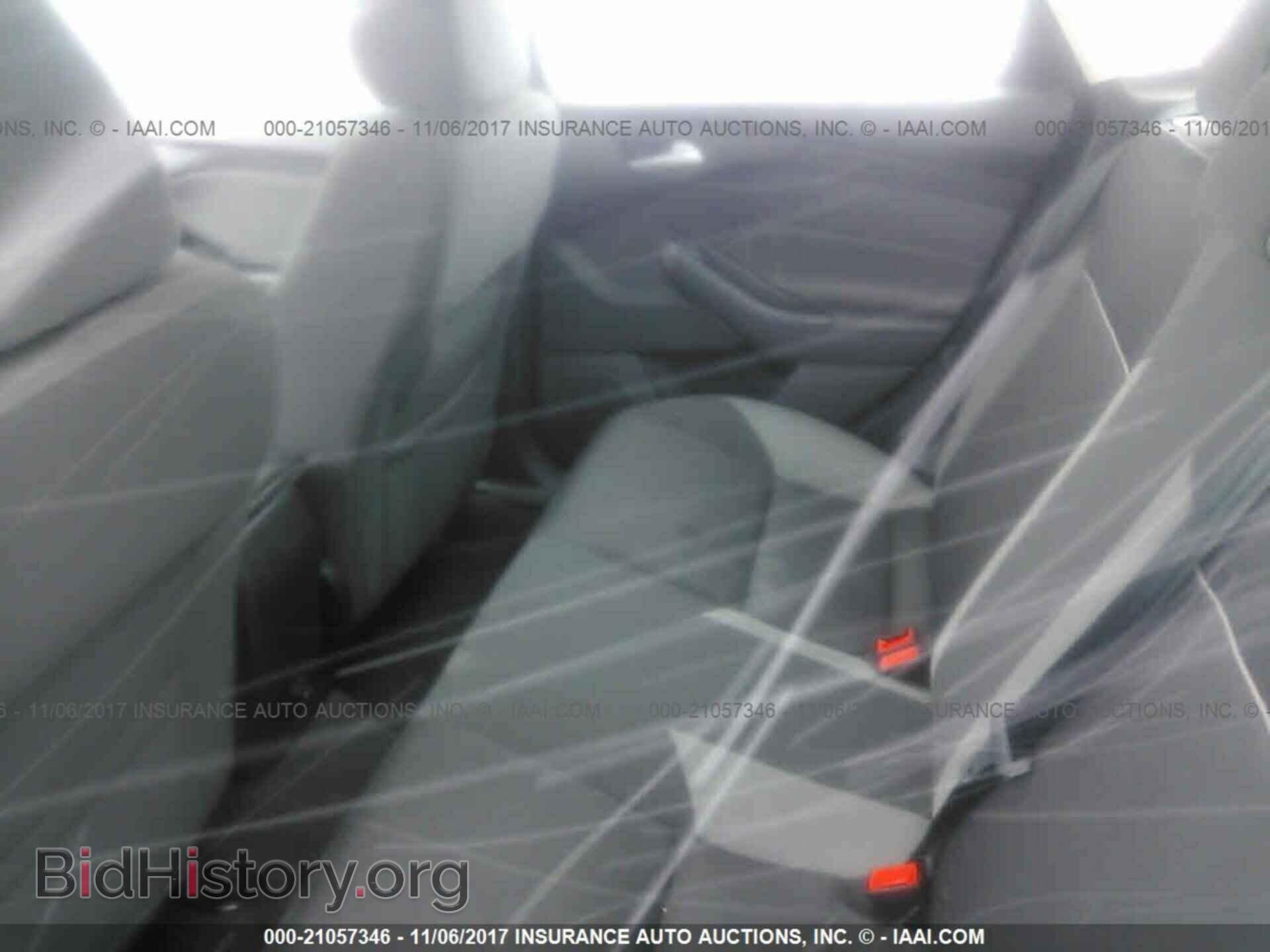 2013 Ford Focus - VIN: 1FADP3F24DL277297 - Photo 8