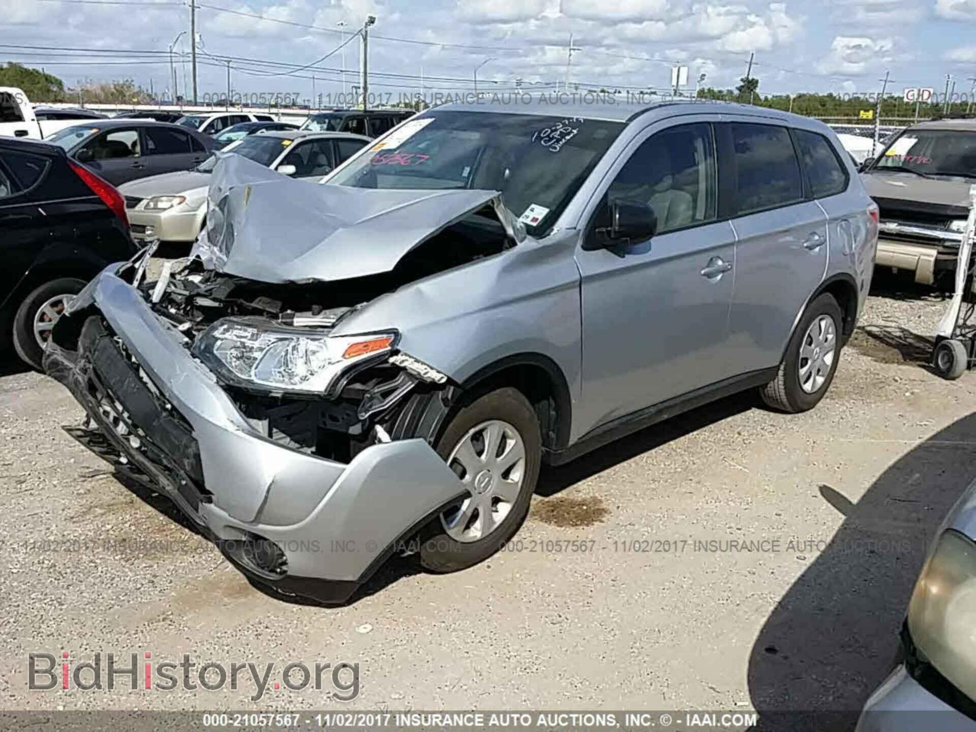 2015 Mitsubishi Outlander - VIN: JA4AD2A35FZ005982 - Фото 2