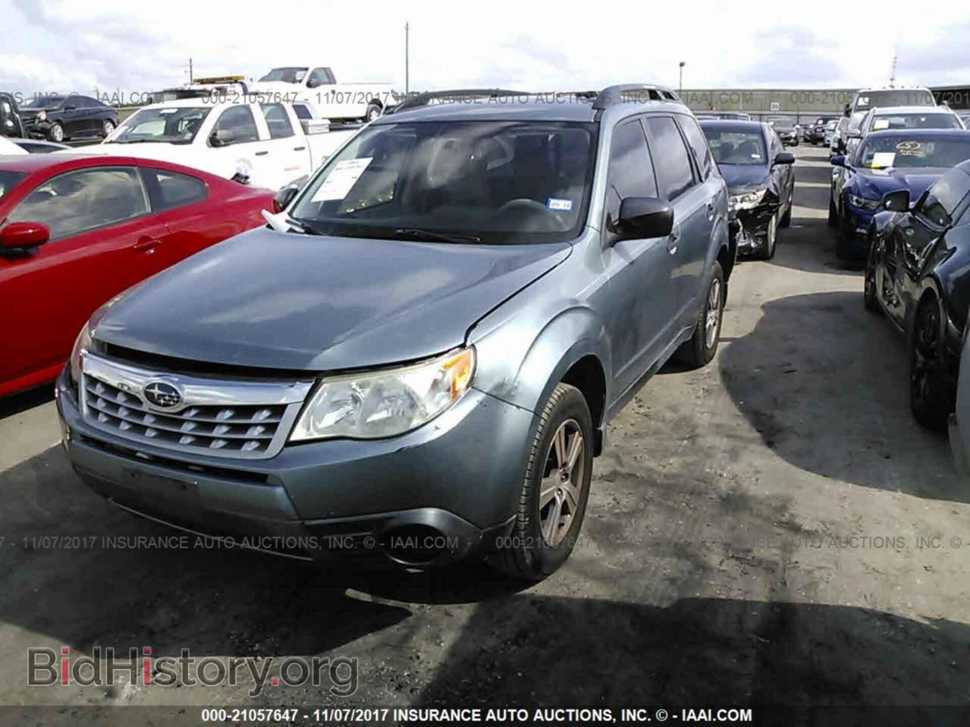 2011 Subaru Forester - VIN: JF2SHBBC8BH751521 - Фото 2