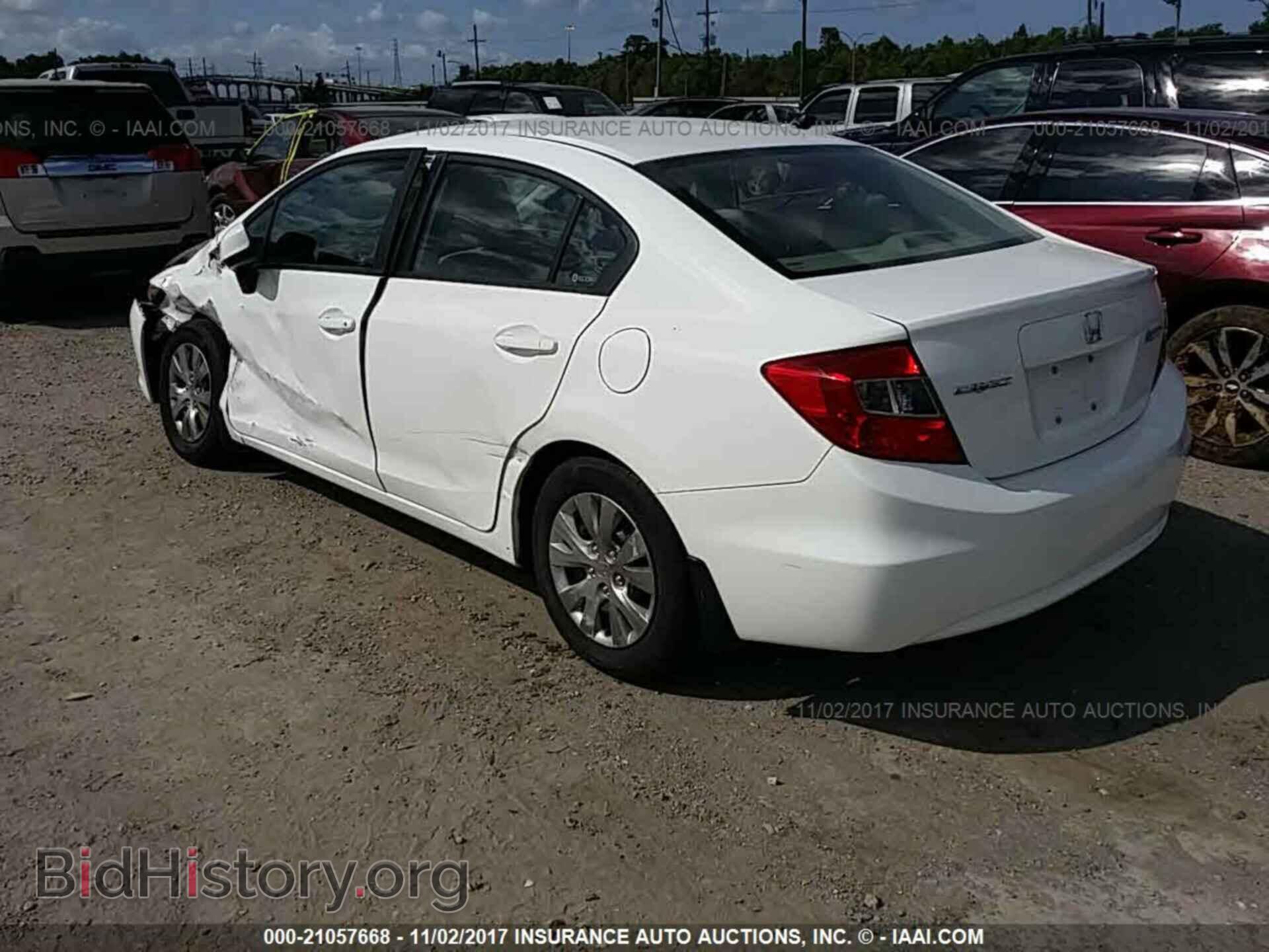 2012 Honda Civic - VIN: 2HGFB2F54CH592152 - Фото 3