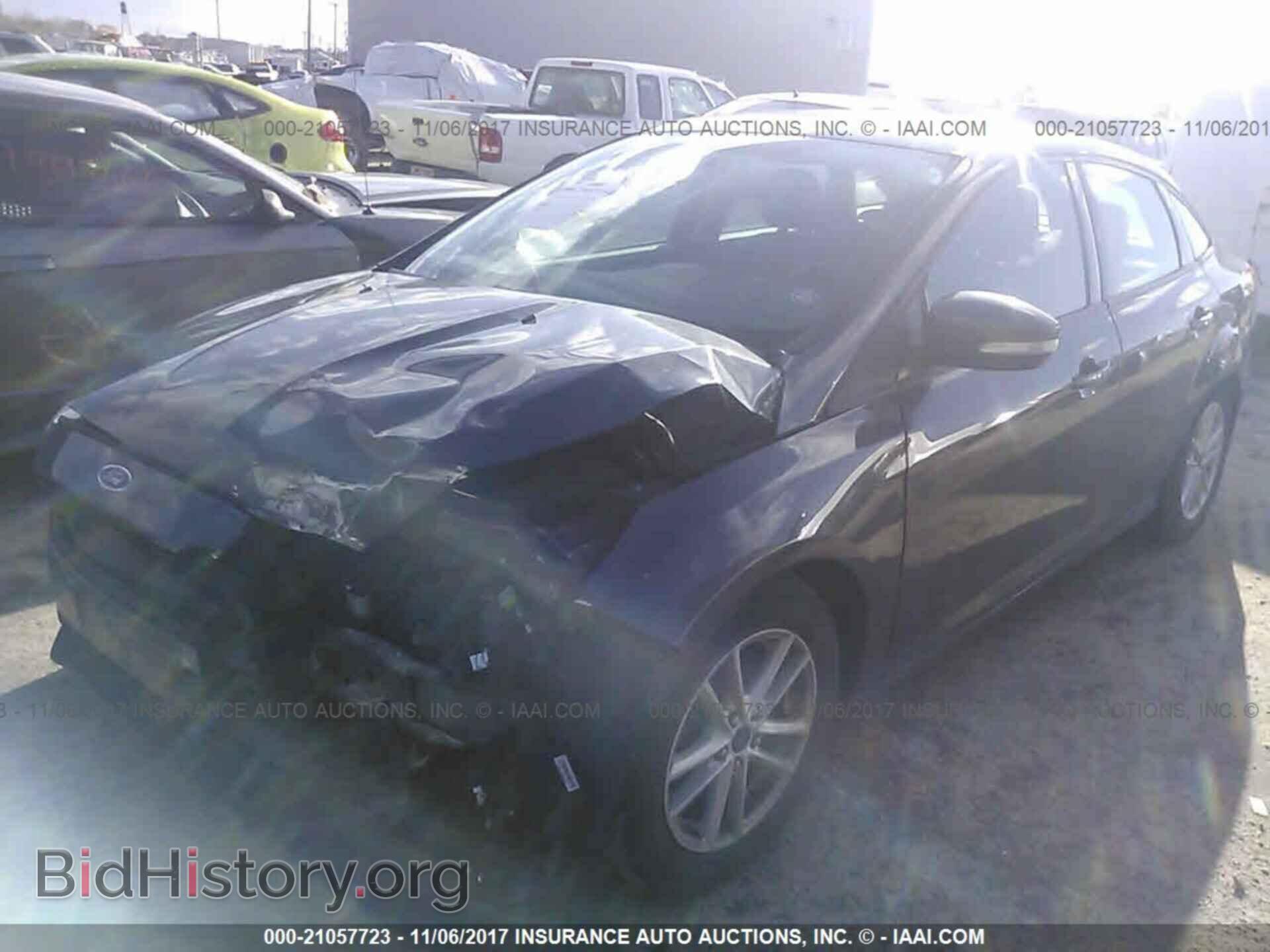 2015 Ford Focus - VIN: 1FADP3F27FL317374 - Photo 2