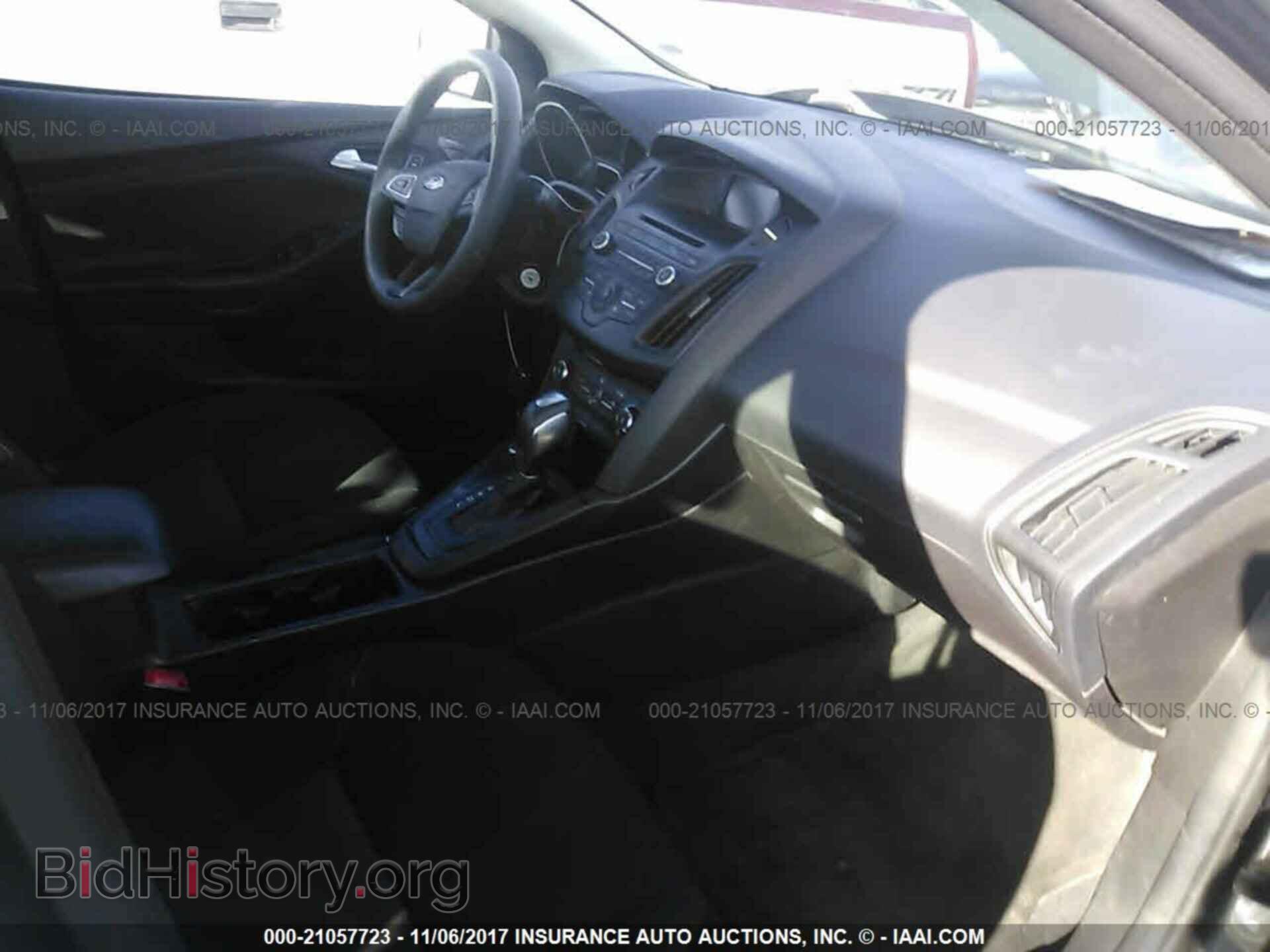 2015 Ford Focus - VIN: 1FADP3F27FL317374 - Photo 5