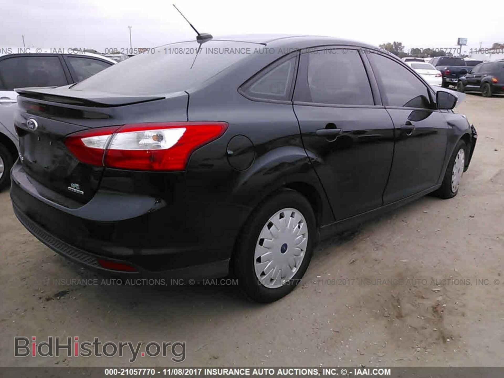 2013 Ford Focus - VIN: 1FADP3F20DL254504 - Фото 4