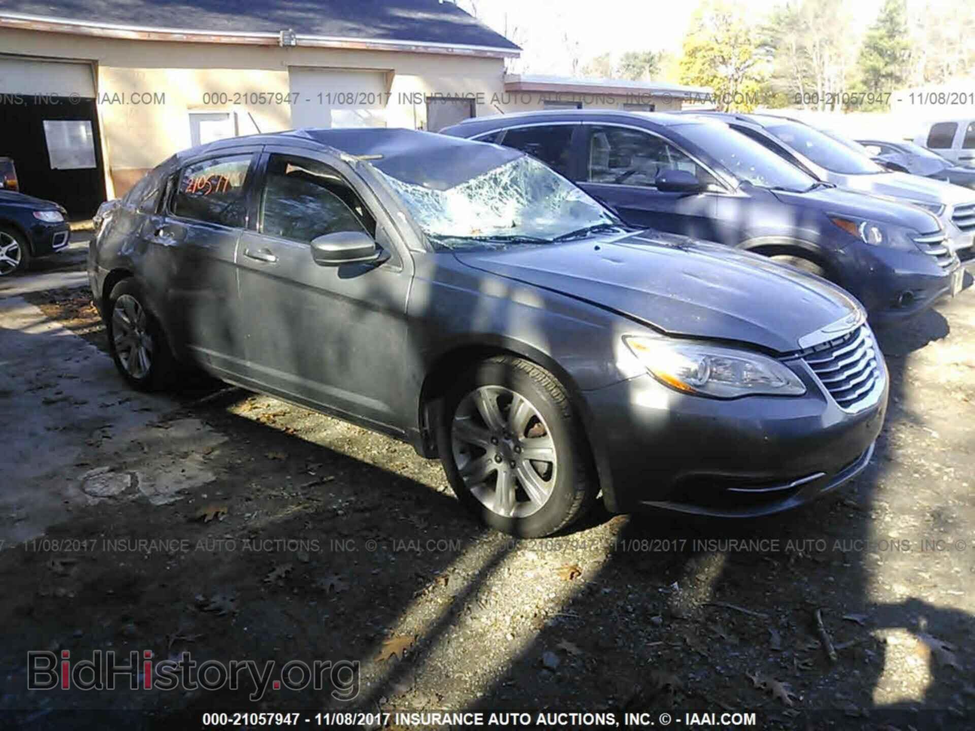 Photo 1C3CCBAB4DN698173 - Chrysler 200 2013