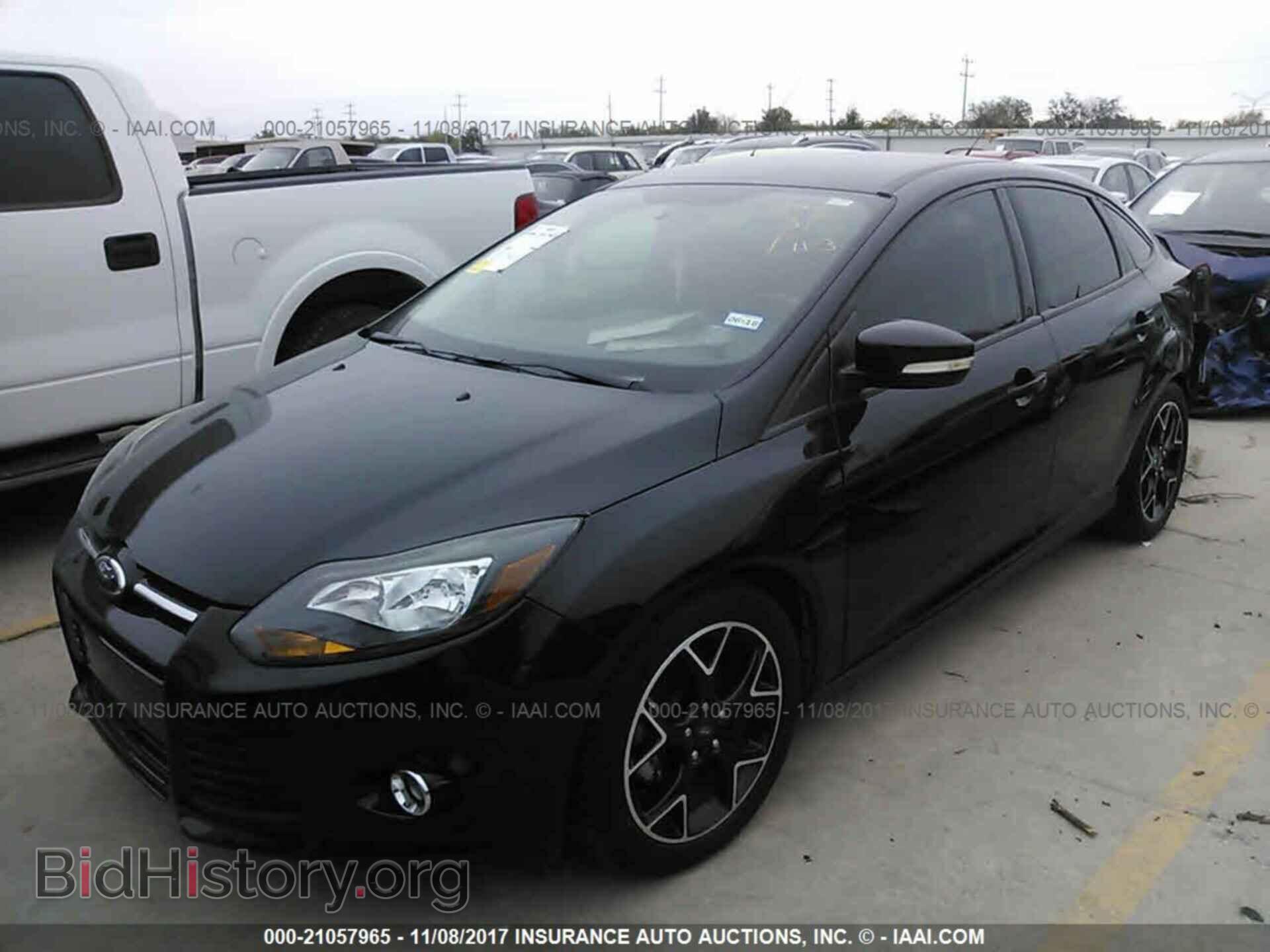 2014 Ford Focus - VIN: 1FADP3F26EL236333 - Photo 2