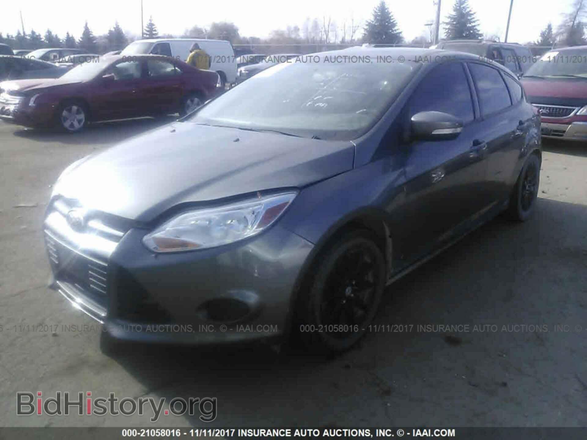 2014 Ford Focus - VIN: 1FADP3K27EL194731 - Фото 2