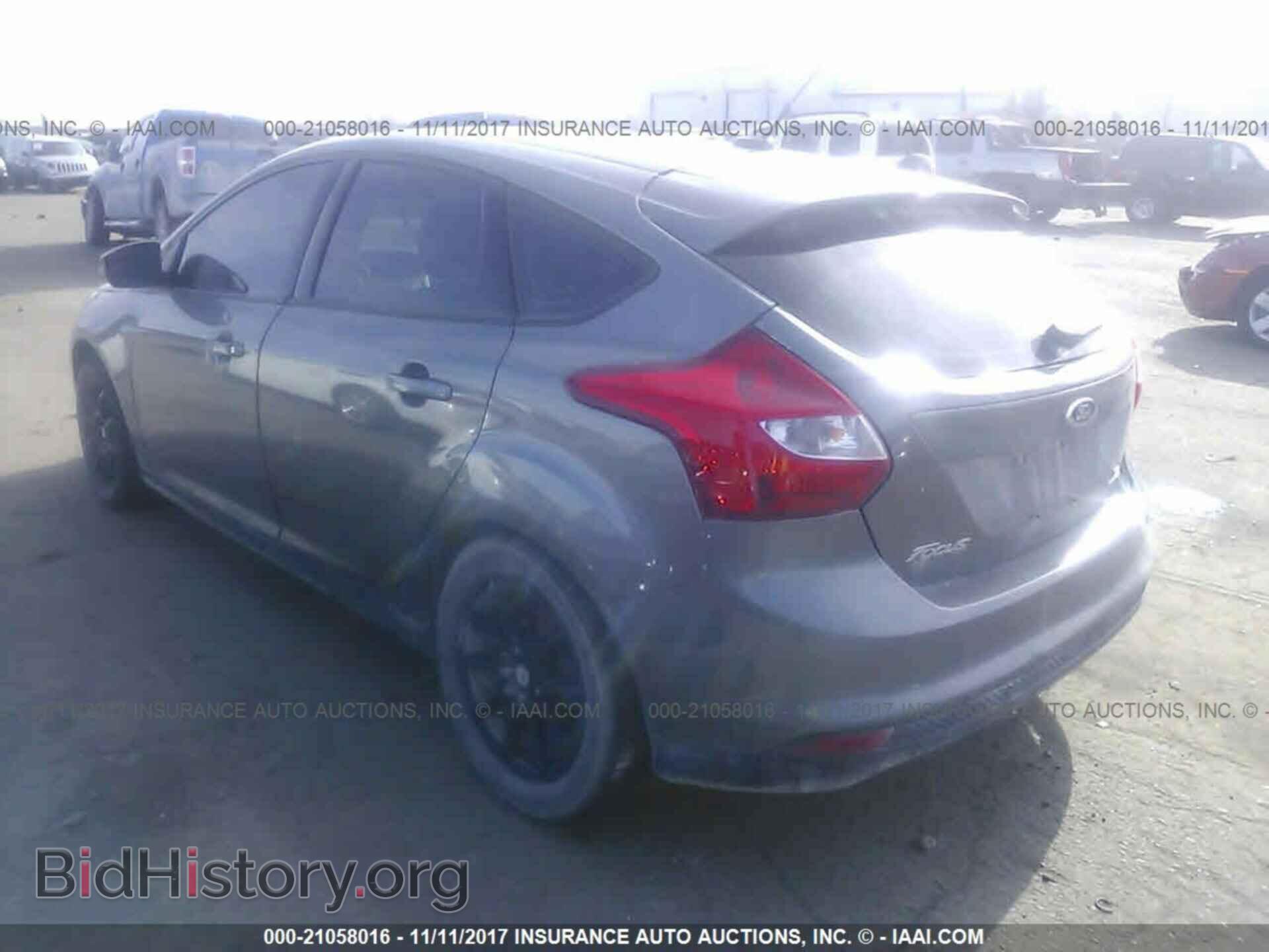 2014 Ford Focus - VIN: 1FADP3K27EL194731 - Фото 3