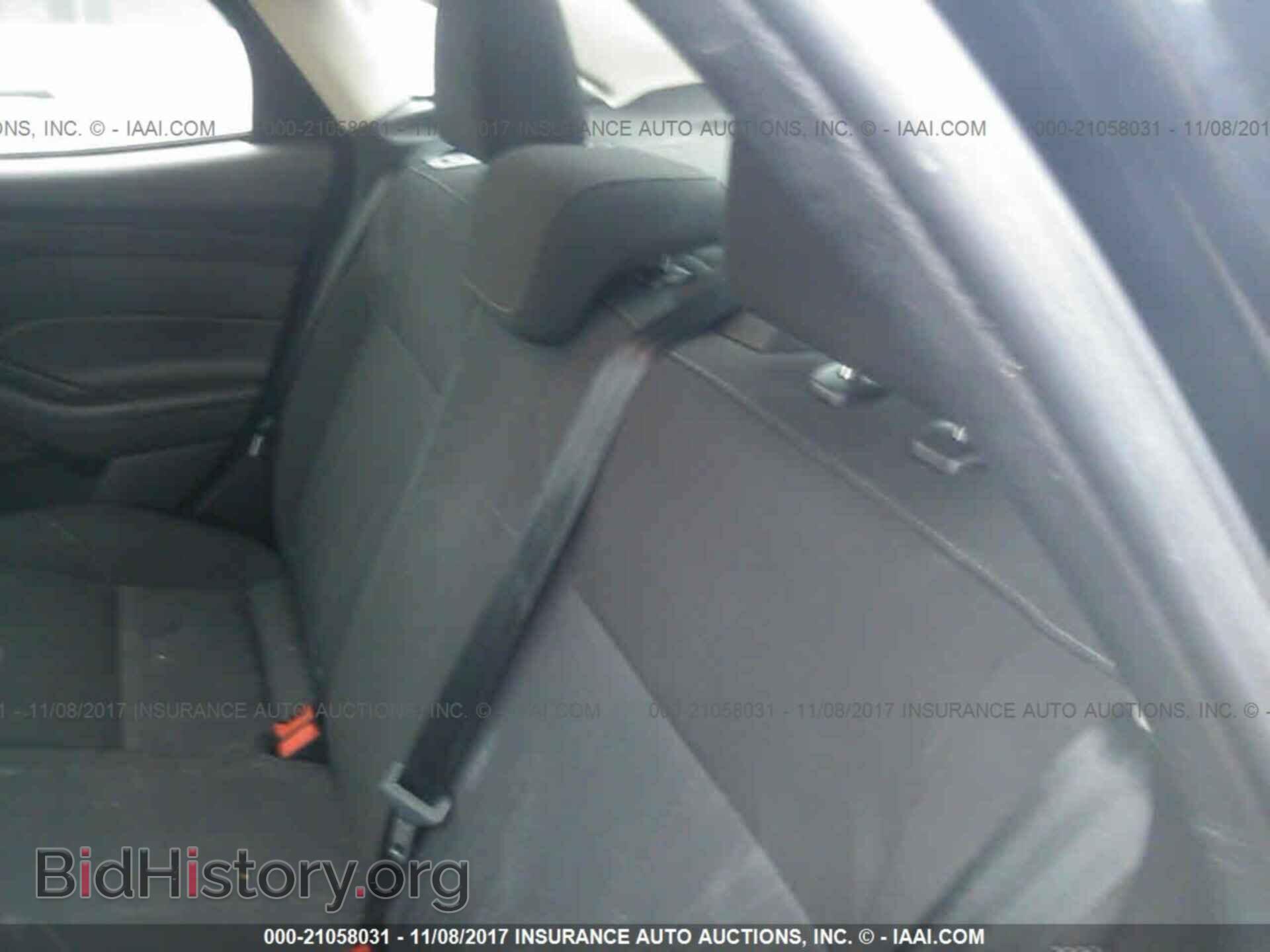 2015 Ford Focus - VIN: 1FADP3E26FL323376 - Photo 8