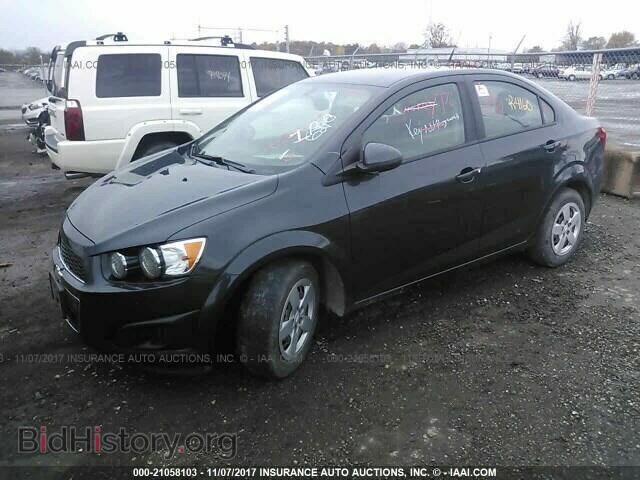 2014 Chevrolet Sonic - VIN: 1G1JA5SH4E4236290 - Фото 2