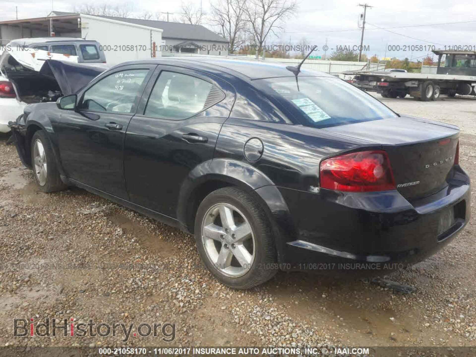 2011 Dodge Avenger - VIN: 1B3BD2FG9BN574178 - Фото 3