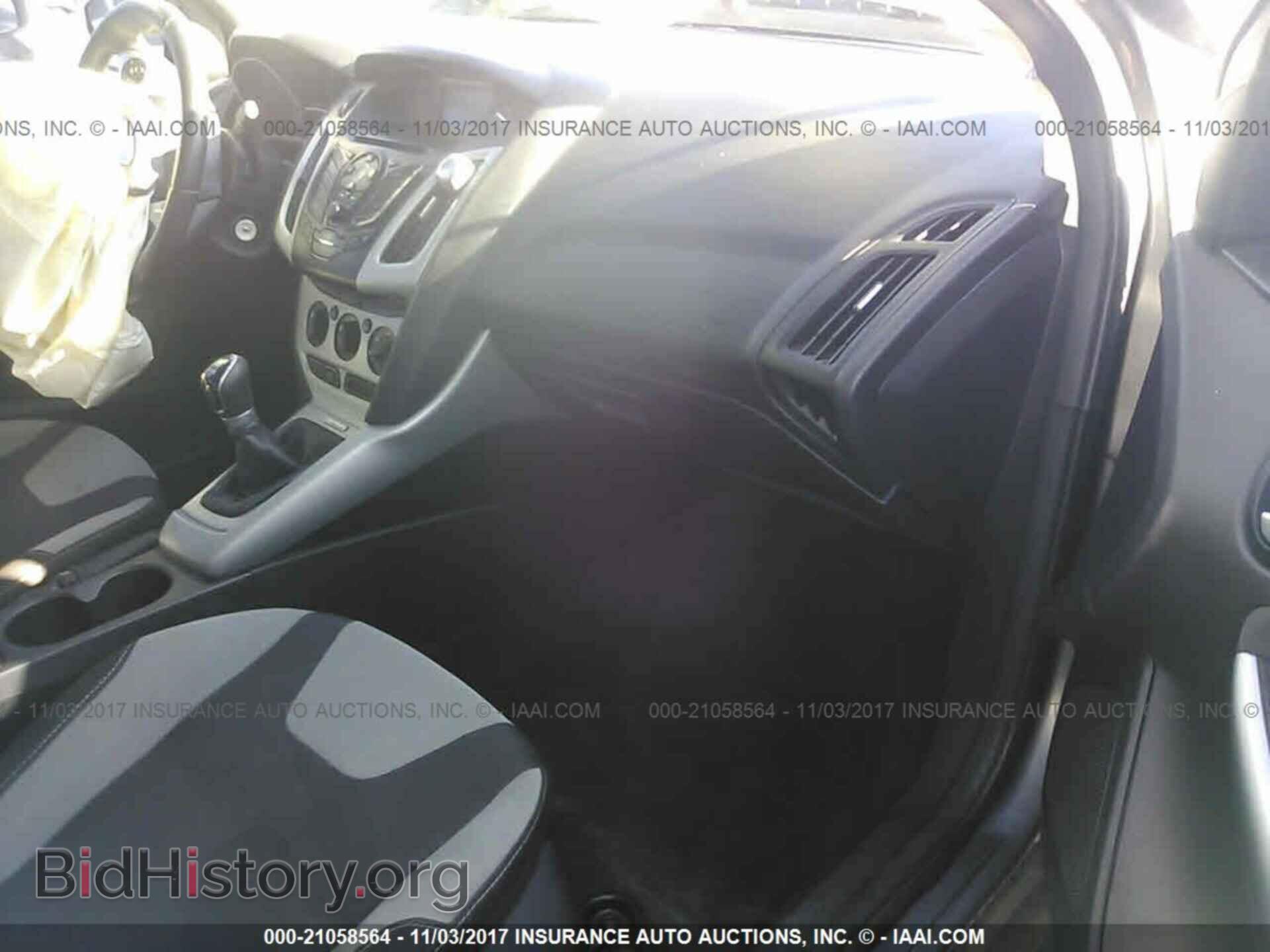 2012 Ford Focus - VIN: 1FAHP3F23CL476941 - Photo 5