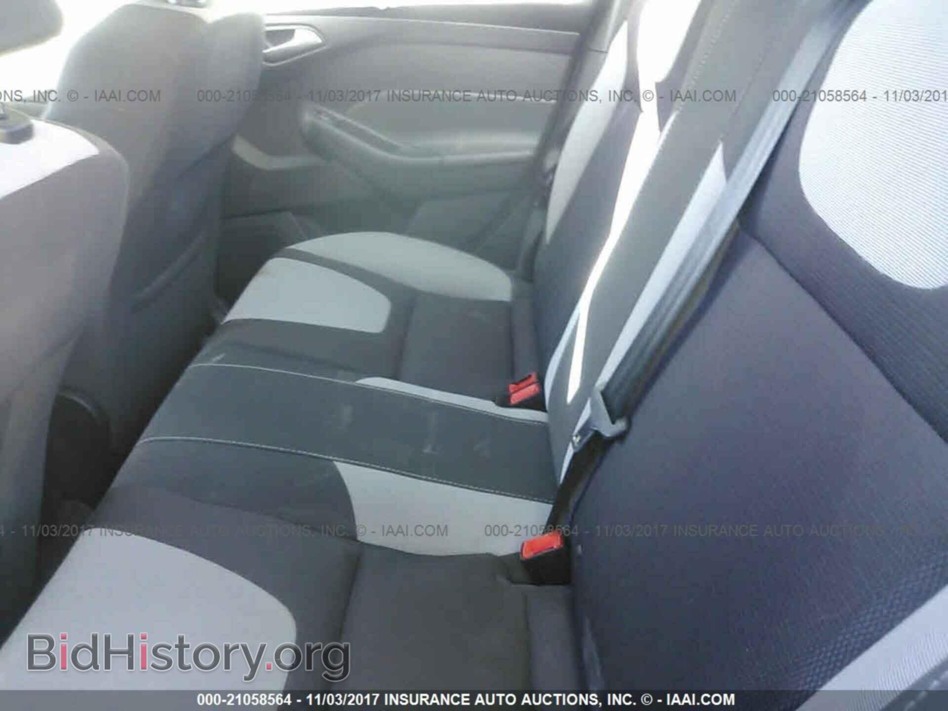2012 Ford Focus - VIN: 1FAHP3F23CL476941 - Photo 8