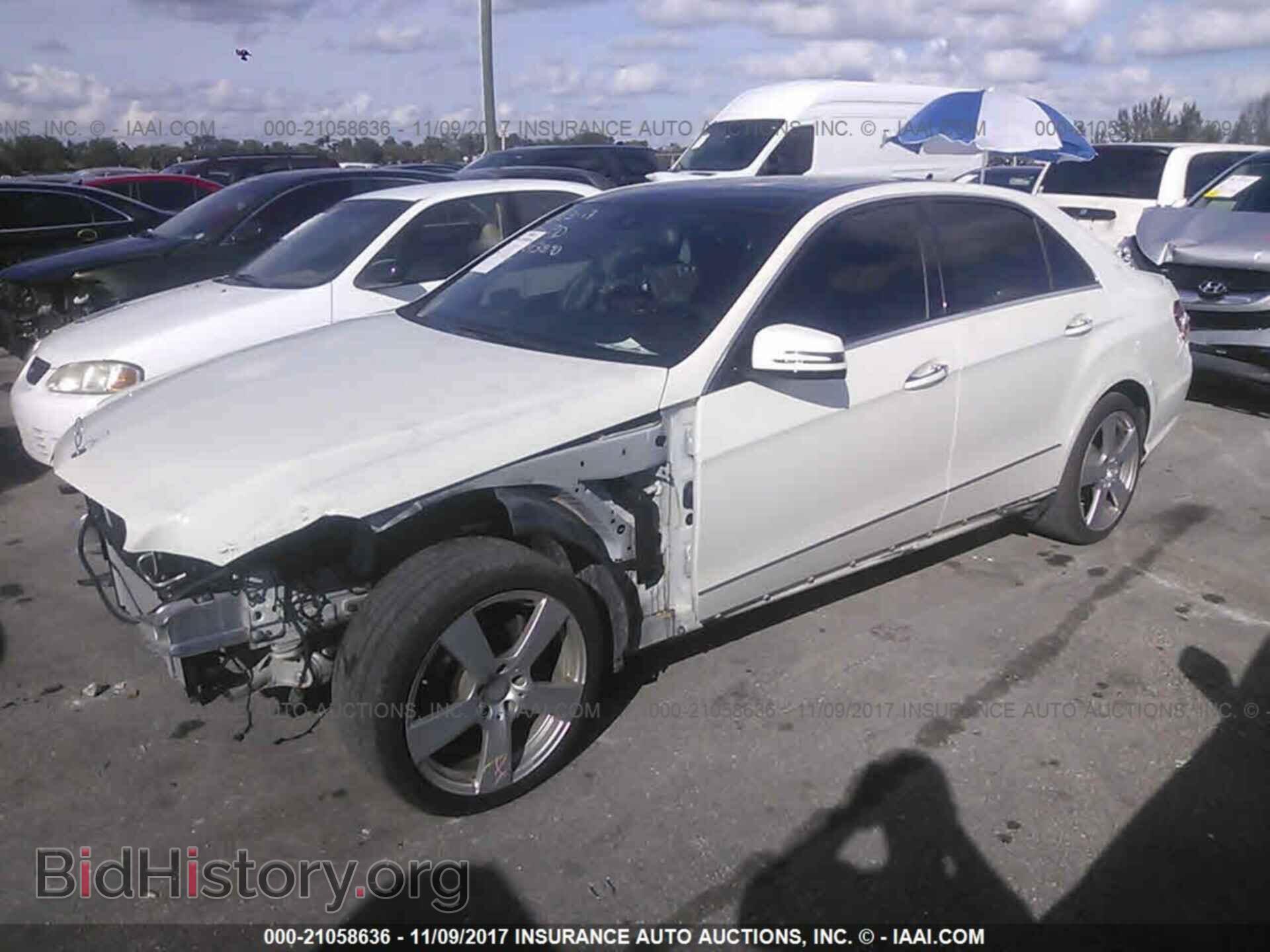 2011 Mercedes-benz E - VIN: WDDHF5GB8BA369715 - Фото 2