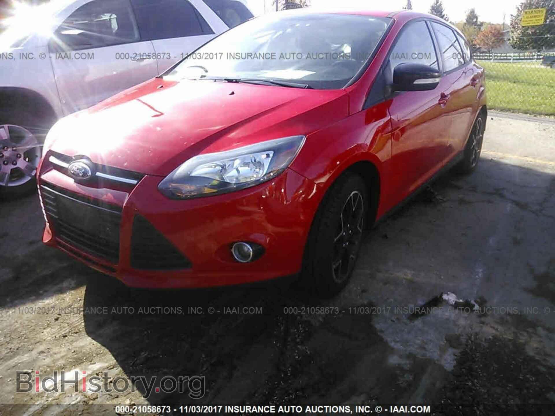 2013 Ford Focus - VIN: 1FADP3K27DL383751 - Photo 2