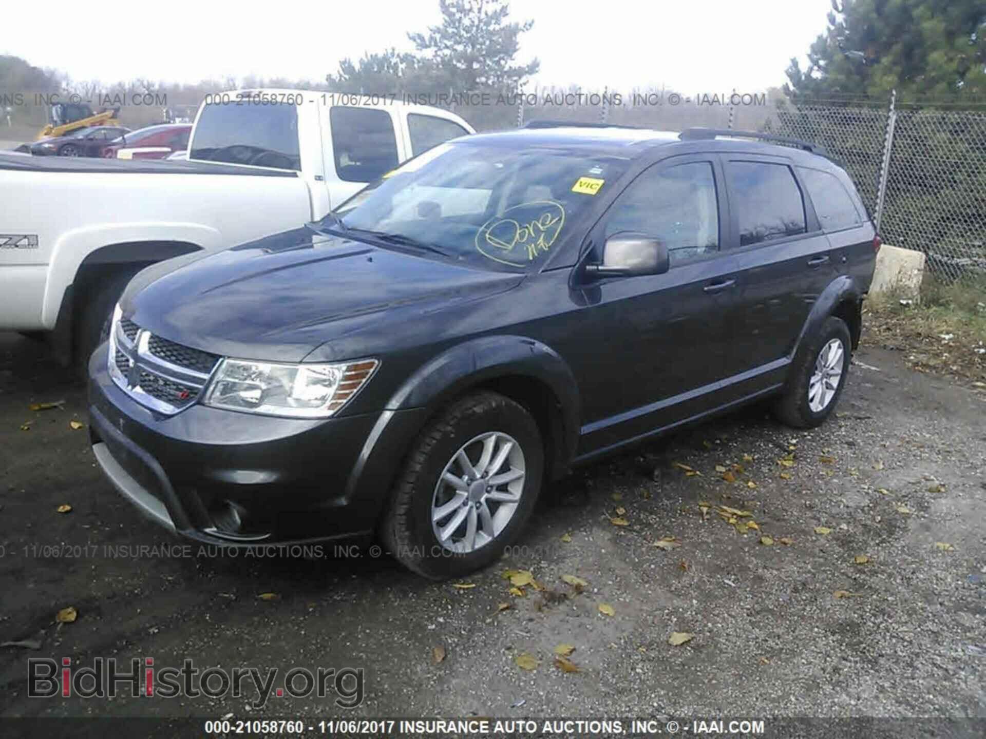 2016 Dodge Journey - VIN: 3C4PDCBG8GT137764 - Photo 2