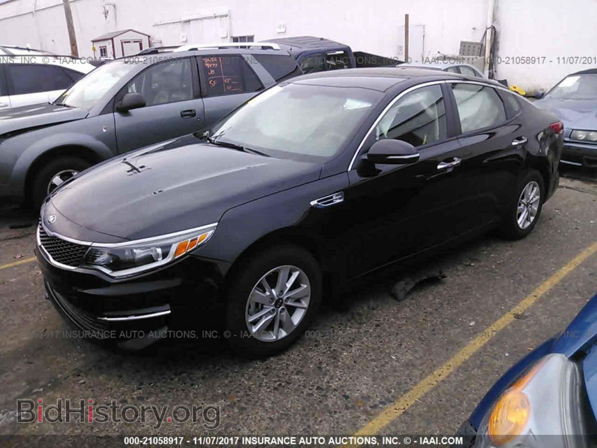 2016 Kia Optima - VIN: KNAGT4L30G5111001 - Фото 2