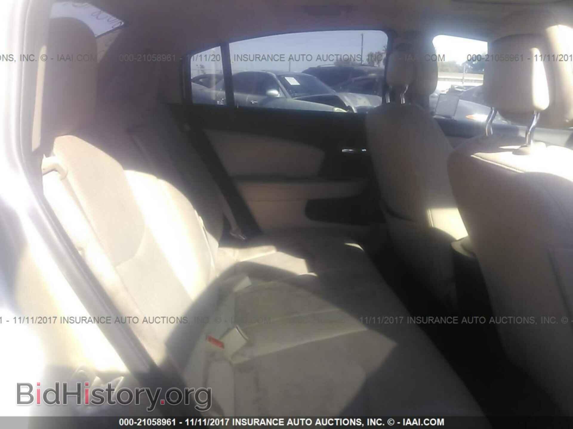 2011 Chrysler 200 - VIN: 1C3BC1FG4BN512624 - Photo 8