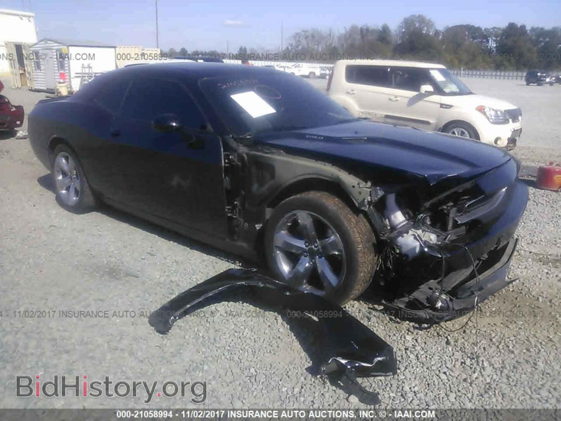 Photo 2C3CDYBT4CH233102 - Dodge Challenger 2012