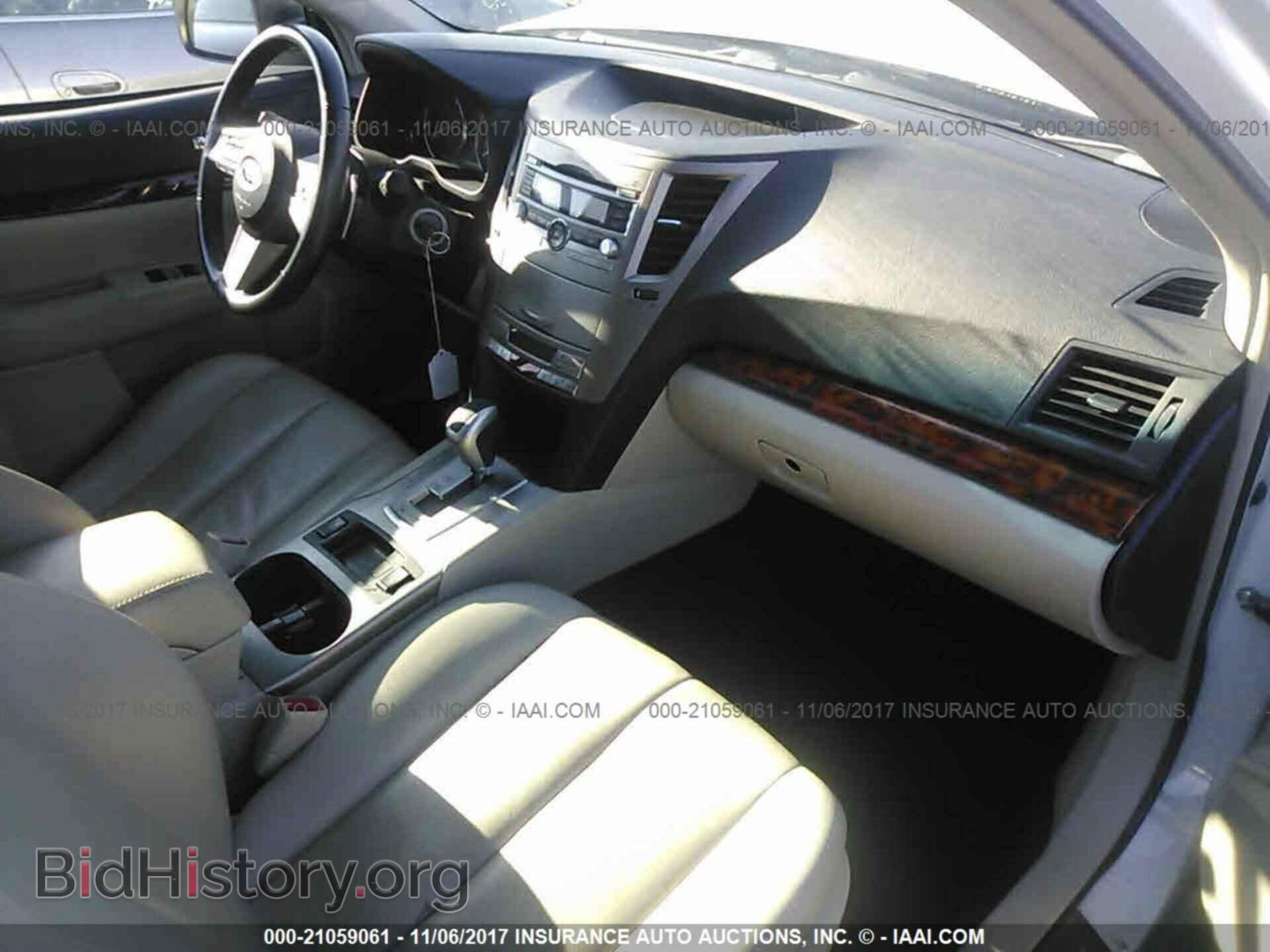 2011 Subaru Outback - VIN: 4S4BRBKC6B3358556 - Фото 5