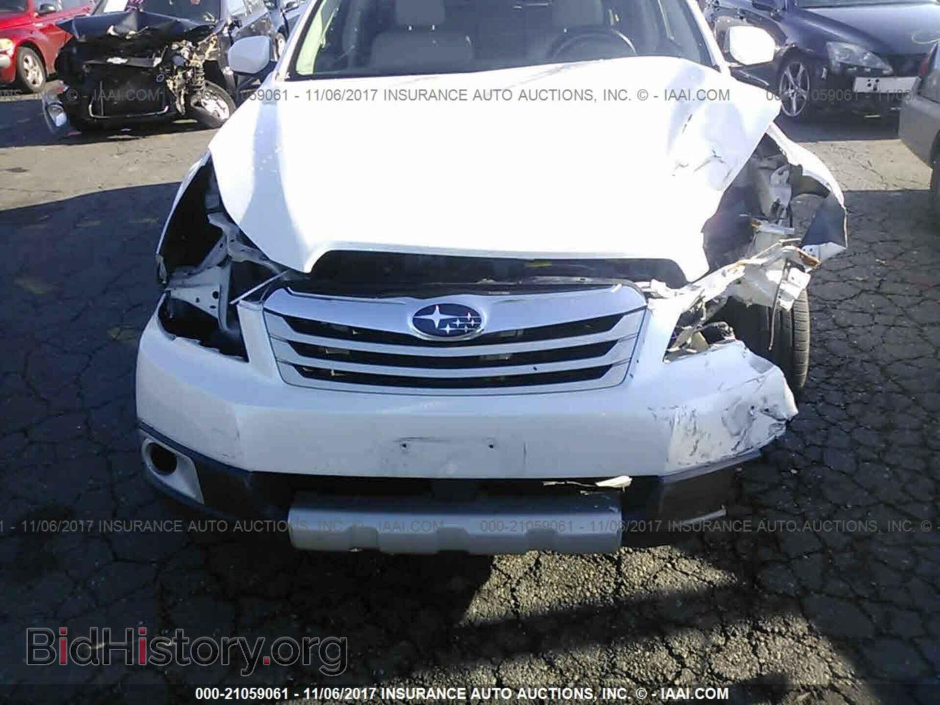 2011 Subaru Outback - VIN: 4S4BRBKC6B3358556 - Фото 6