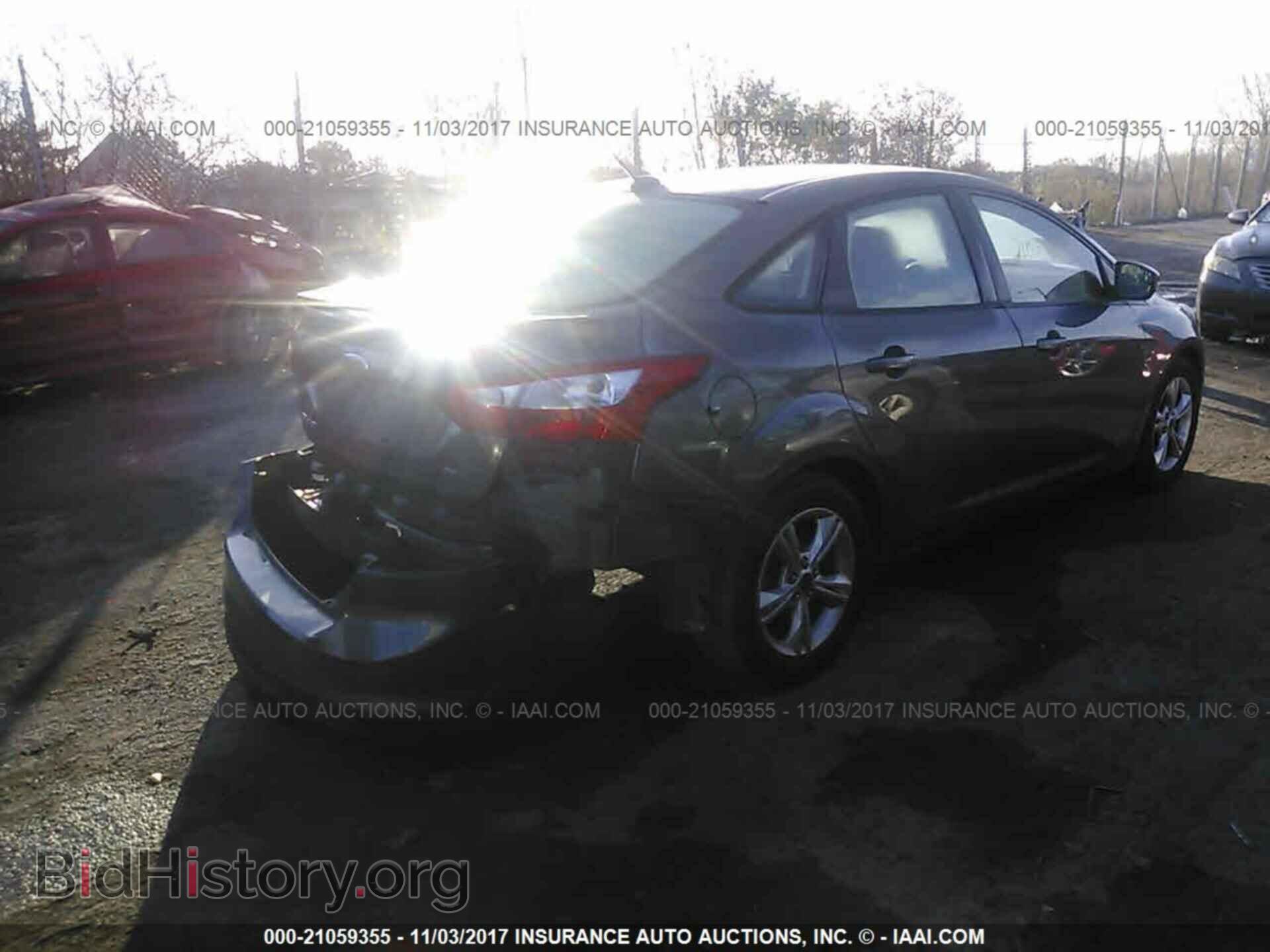 2012 Ford Focus - VIN: 1FAHP3F27CL427466 - Photo 4