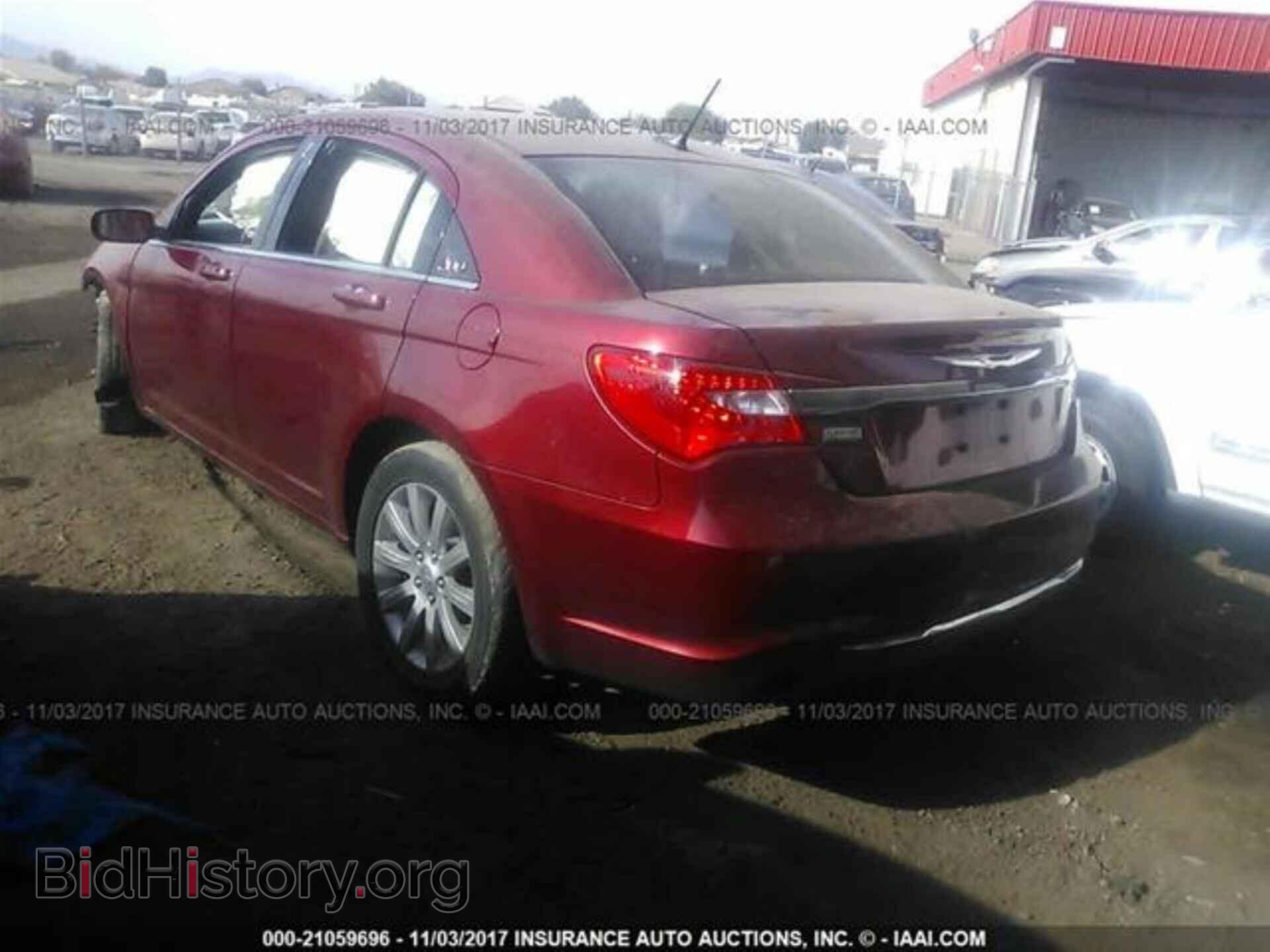 2013 Chrysler 200 - VIN: 1C3CCBBG0DN635386 - Photo 3