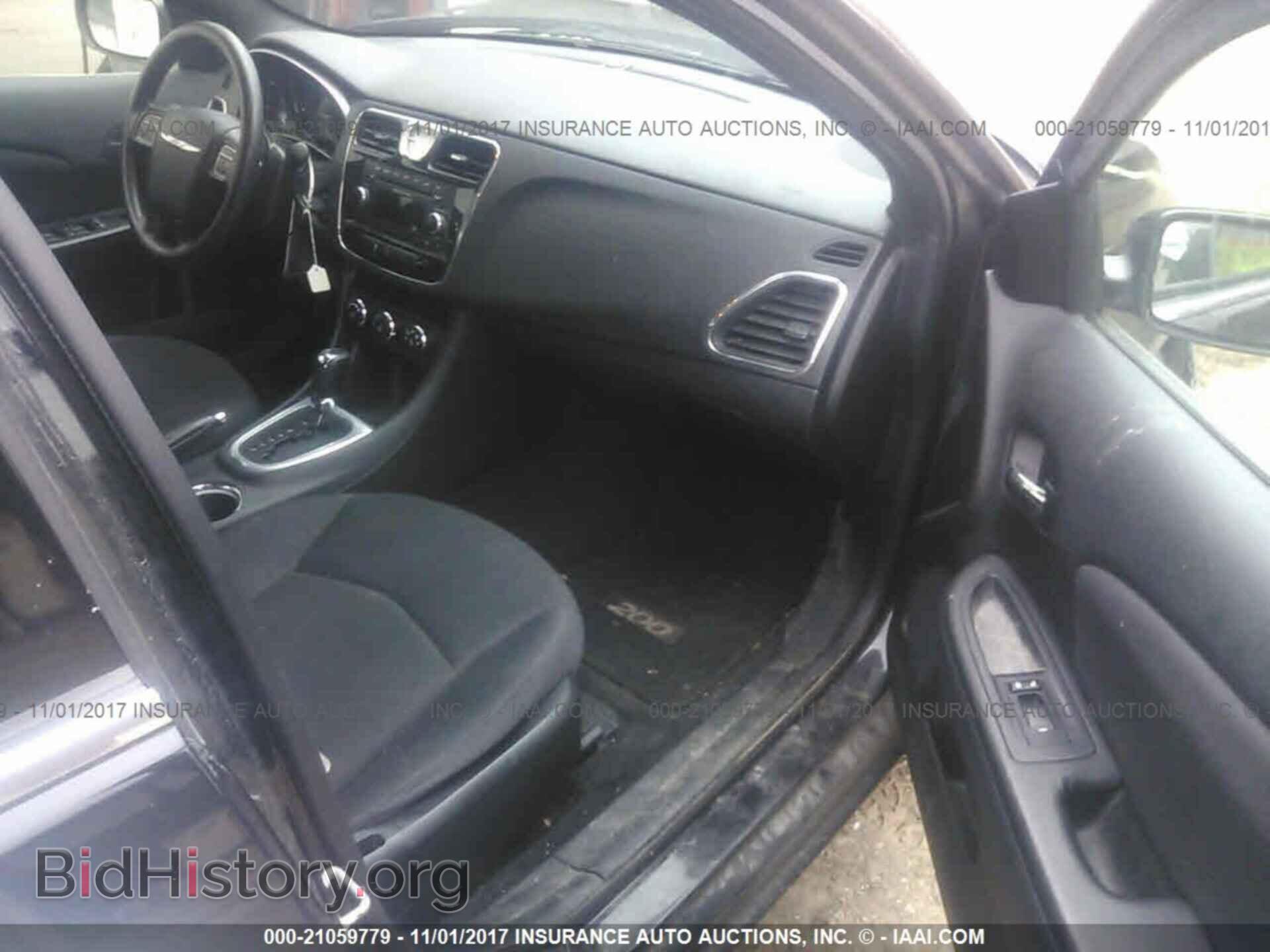 2013 Chrysler 200 - VIN: 1C3CCBAB9DN642441 - Photo 5