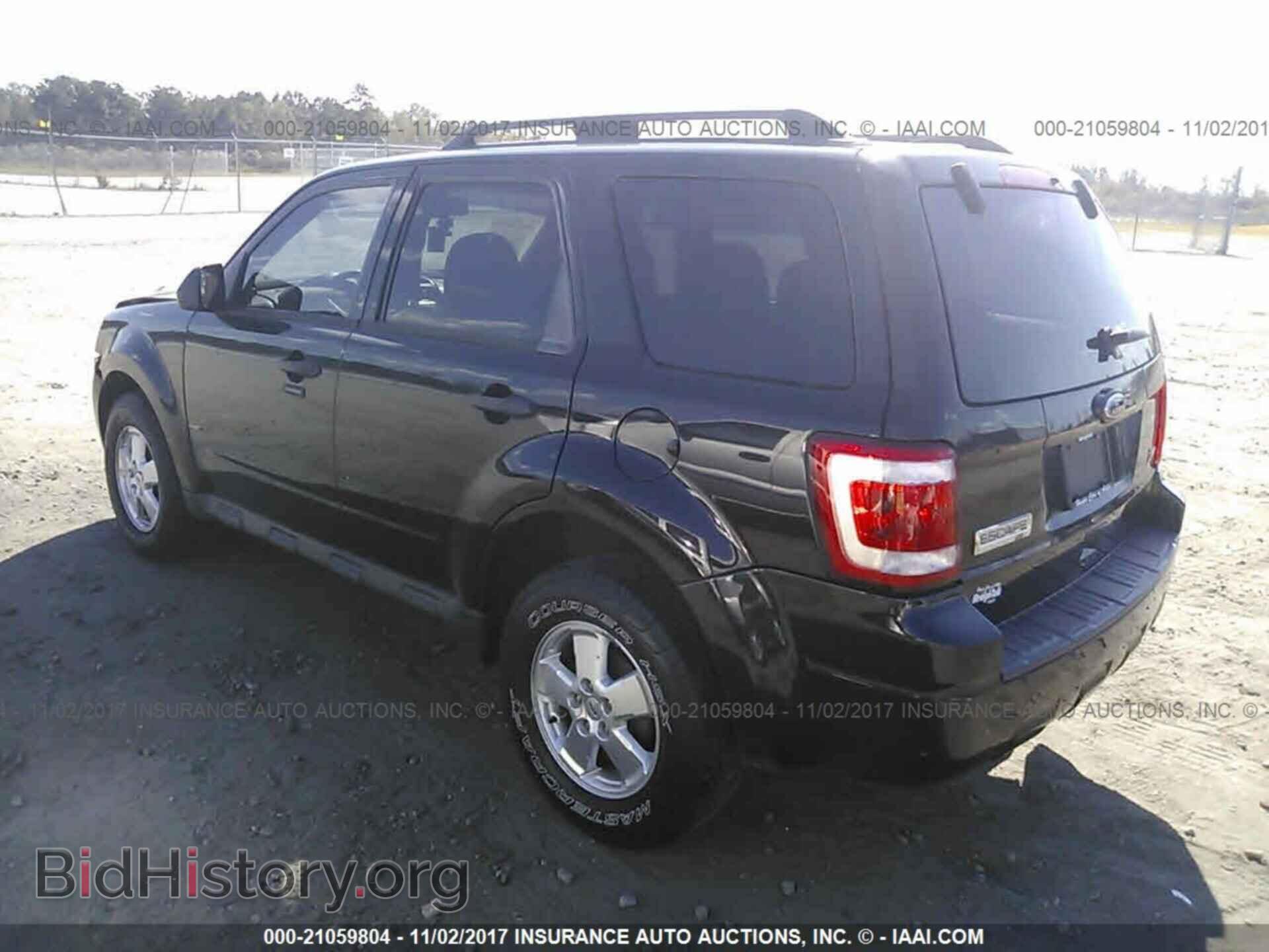 2011 Ford Escape - VIN: 1FMCU9DG3BKA50942 - Photo 3