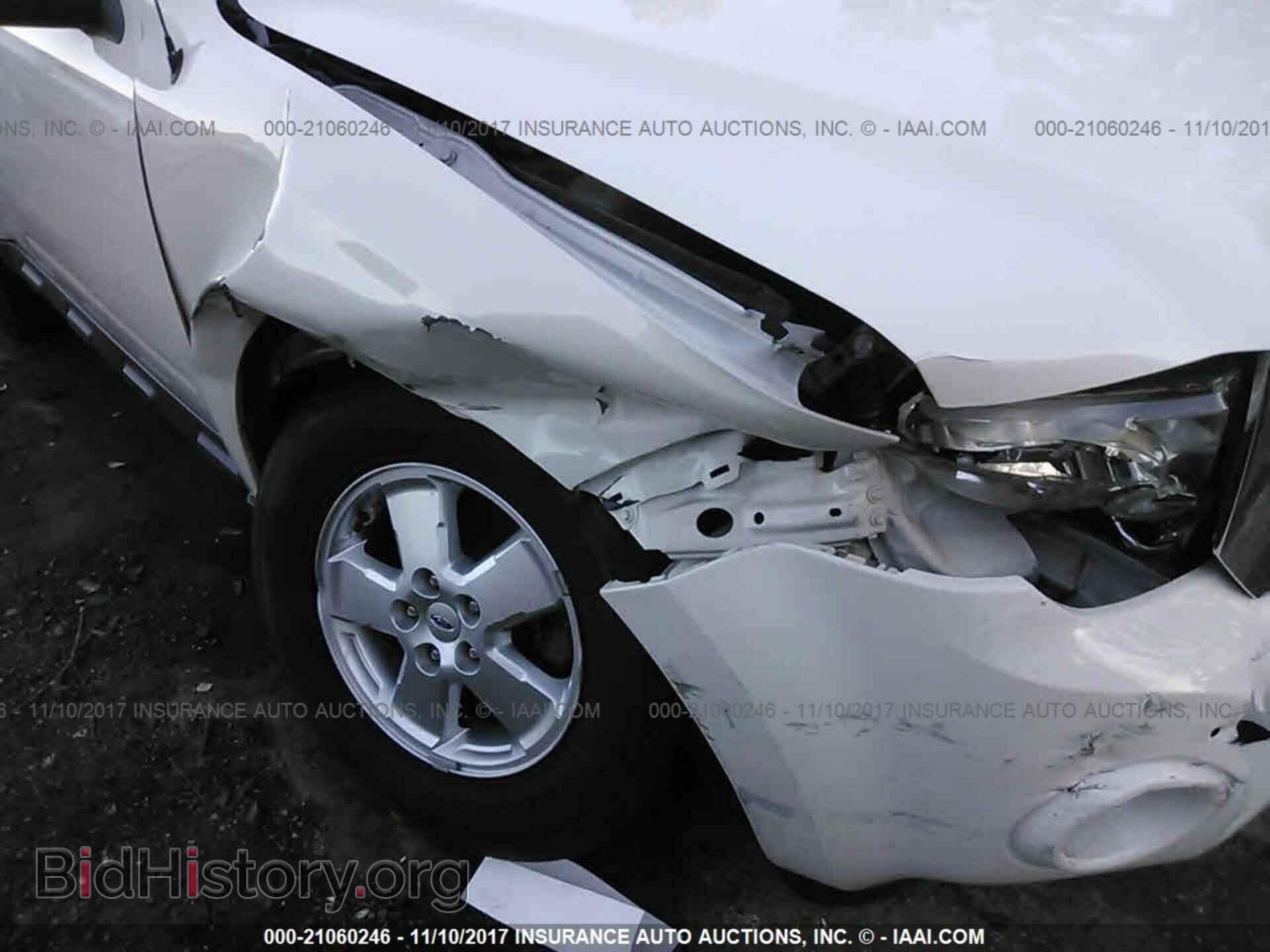 2012 Ford Escape - VIN: 1FMCU9D75CKB55807 - Photo 6