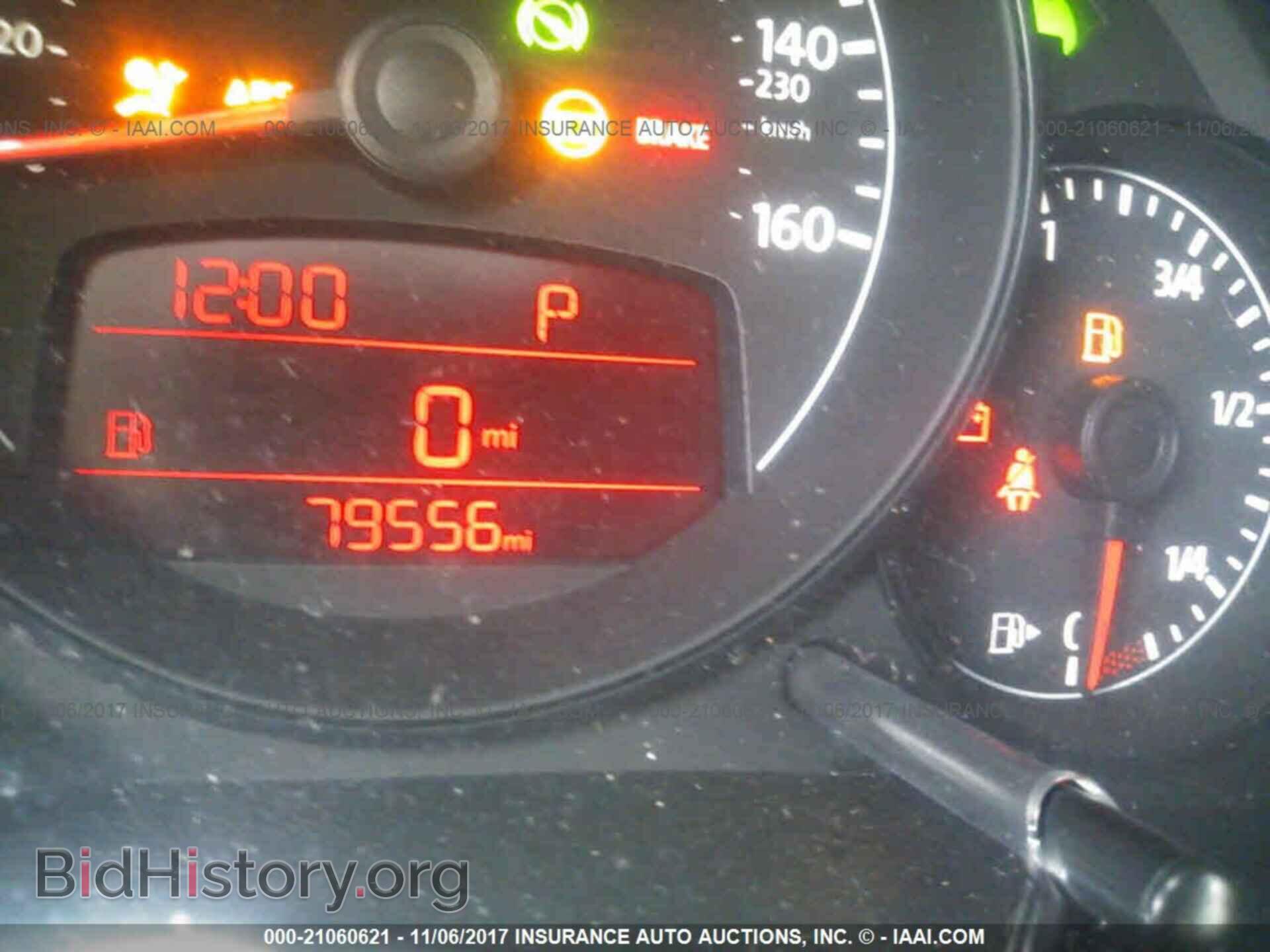 2012 Volkswagen Beetle - VIN: 3VWVA7AT1CM618155 - Фото 7