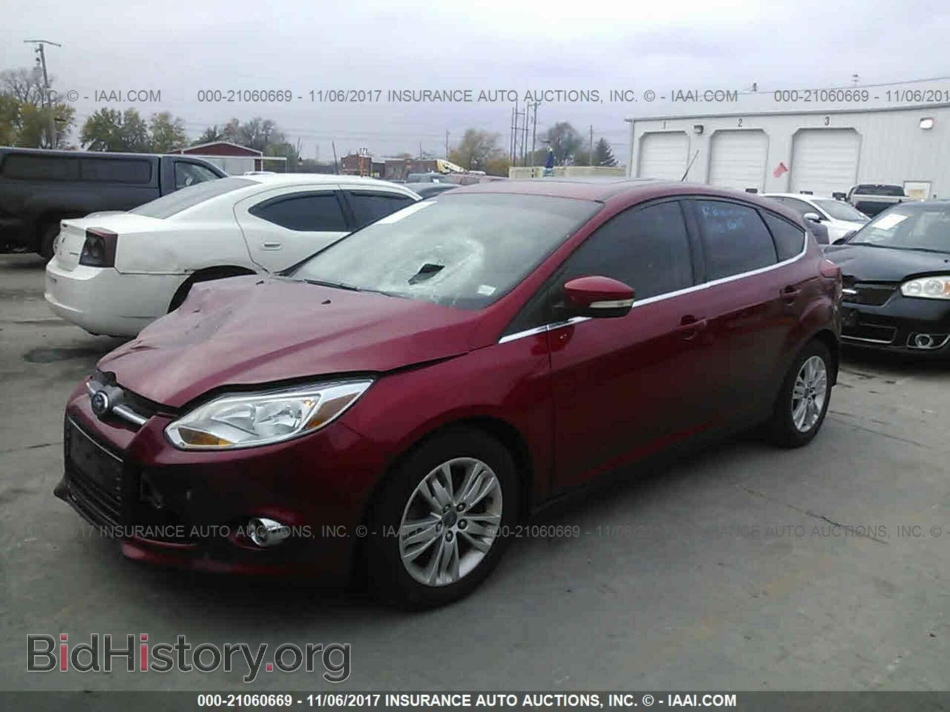2012 Ford Focus - VIN: 1FAHP3M24CL429100 - Photo 2