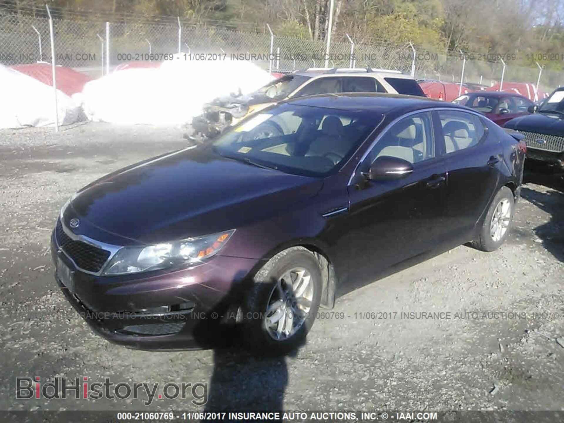 2011 Kia Optima - VIN: KNAGM4A78B5055322 - Фото 2