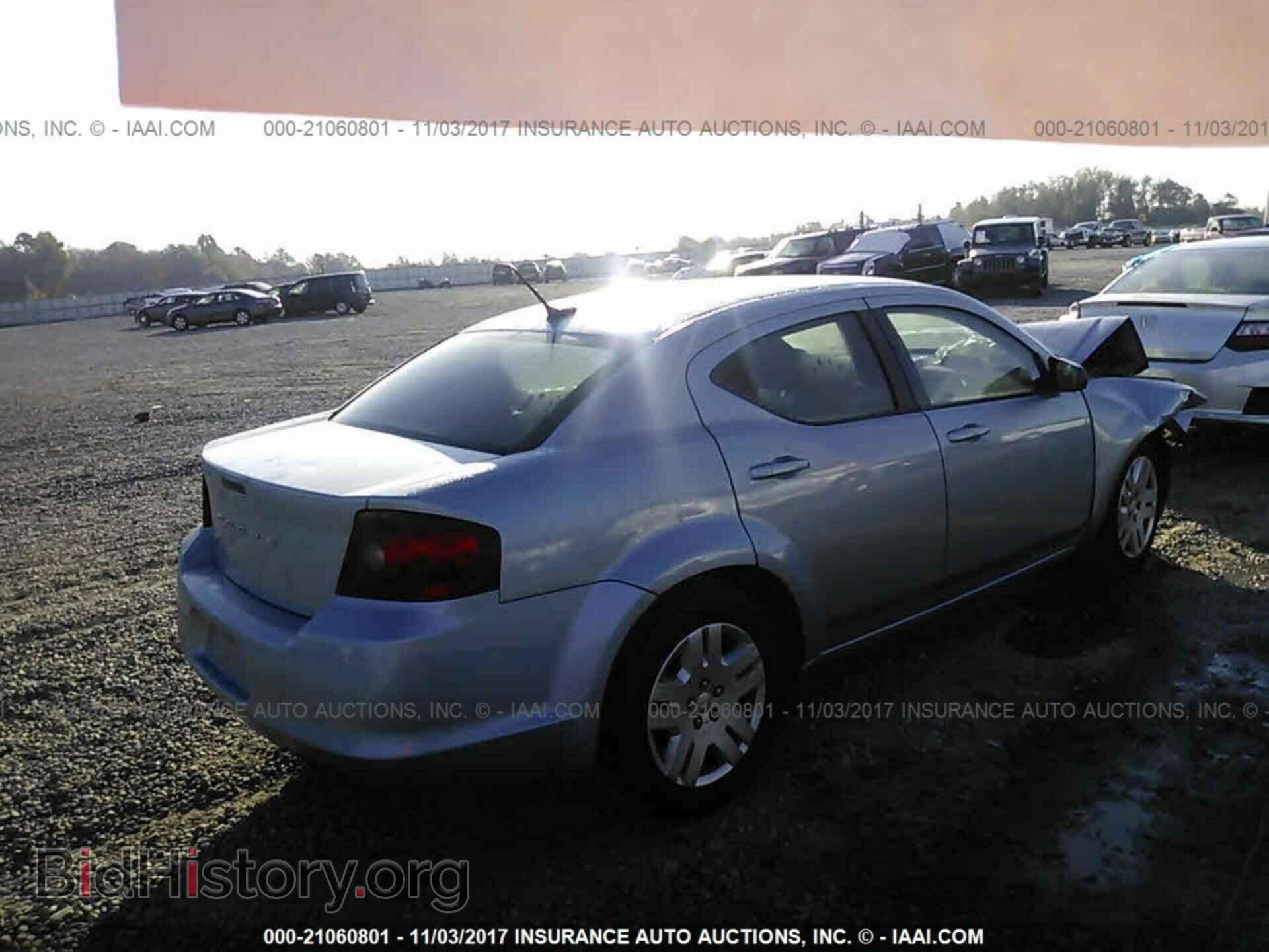 2013 Dodge Avenger - VIN: 1C3CDZAG8DN750082 - Фото 4