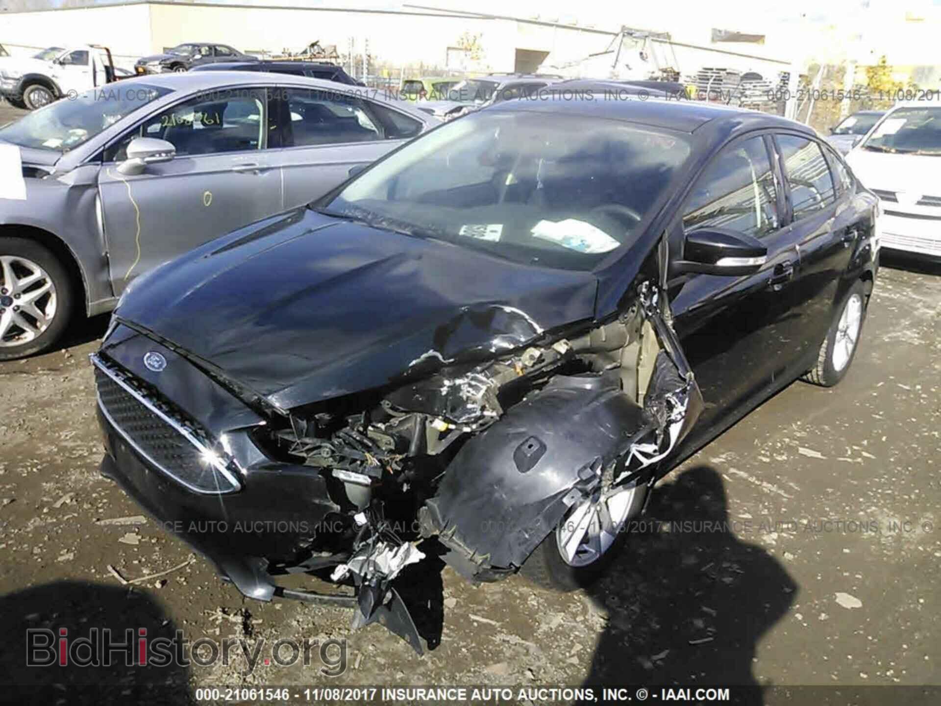 2015 Ford Focus - VIN: 1FADP3F20FL342441 - Photo 2