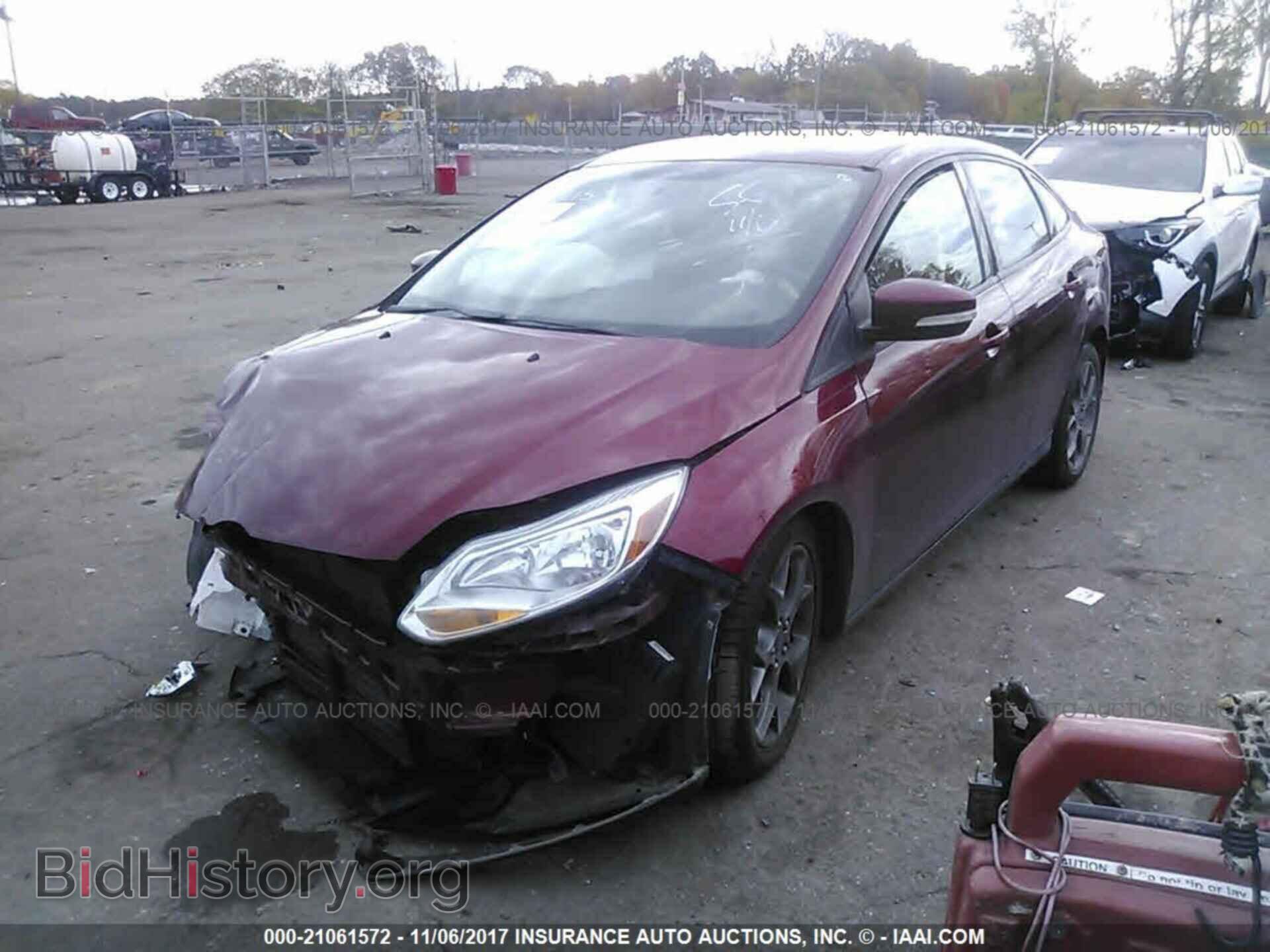2014 Ford Focus - VIN: 1FADP3F24EL280914 - Photo 2